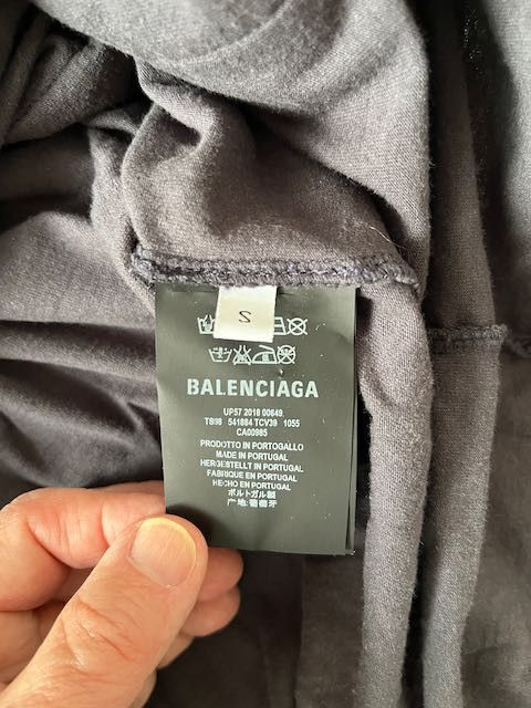 Balenciaga Balenciaga FW18 LGBTQ Flags Hybrid Sweat T-Shirt Size US S / EU 44-46 / 1 - 8 Thumbnail