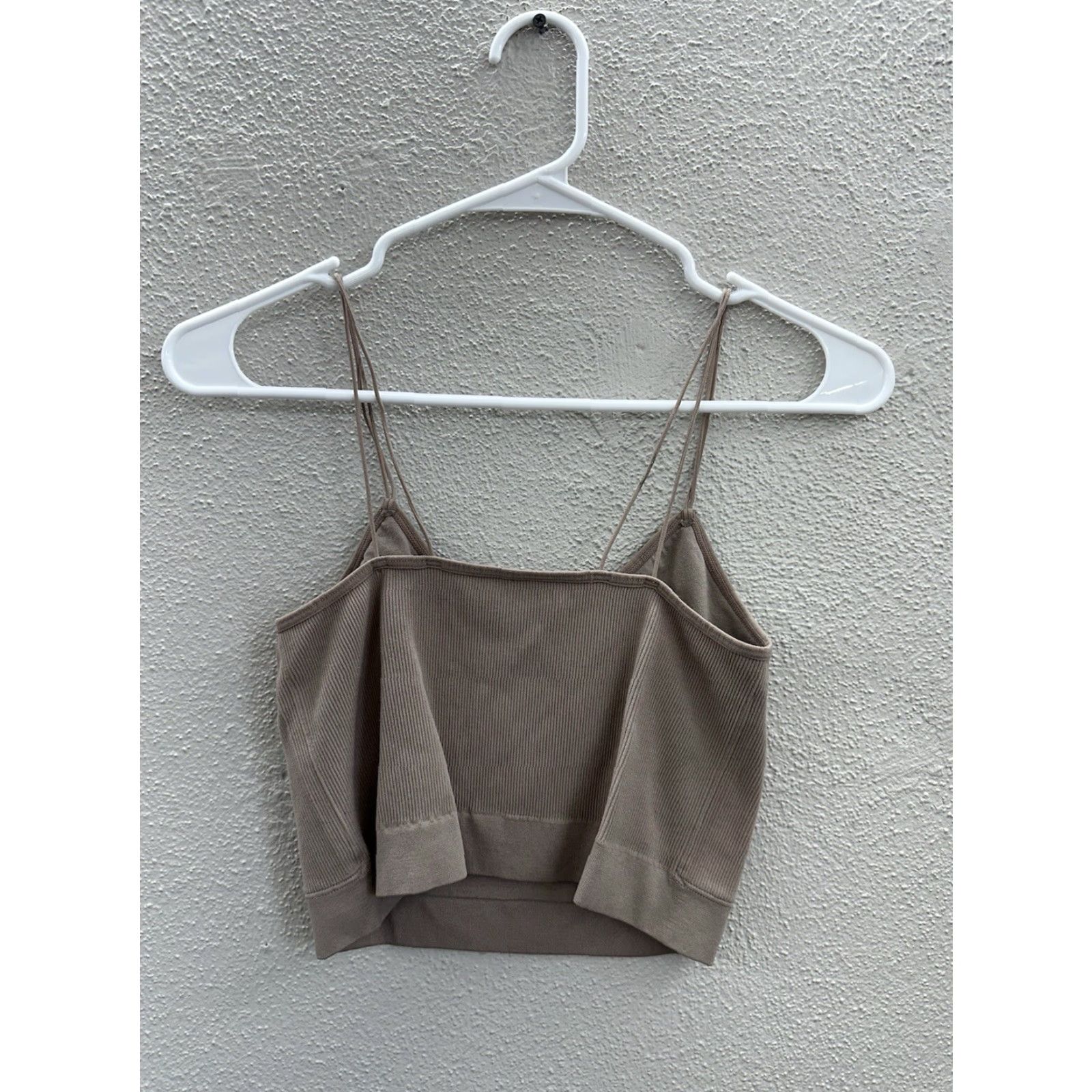 Bell Bella Seamless Crop Top Womens Size Large Tan Ribbed Sleeveless Tank Knit Nylon Spandex 80s 90s Sports Casual Workwear Size L / US 10 / IT 46 - 6 Thumbnail