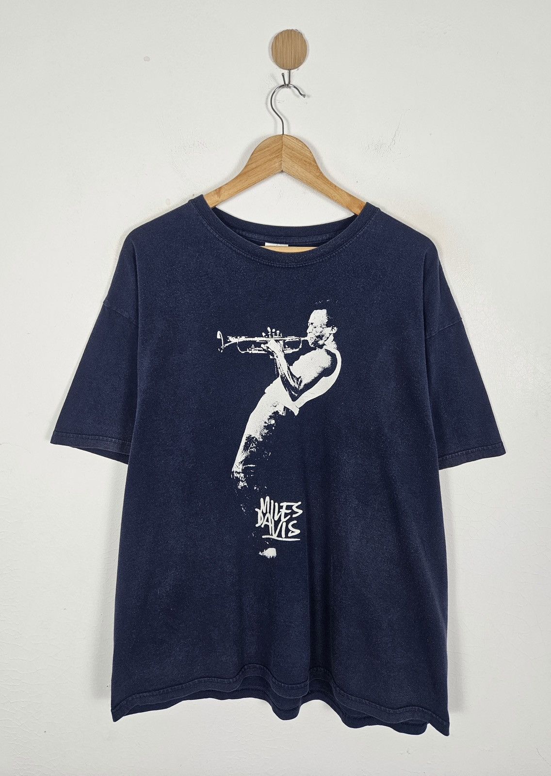 Band Tees 2002 Miles Davis Zion Tribute to Jack Johnson tee Shirt Size US XL / EU 56 / 4 - 1 Thumbnail