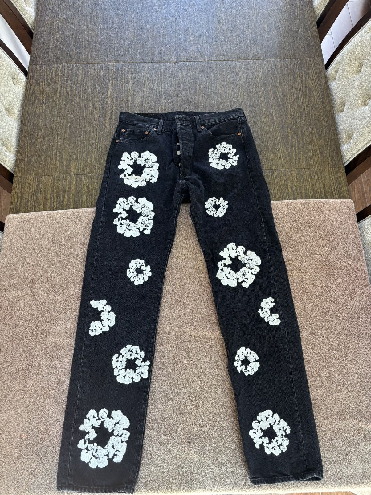 DENIM TEARS × Levi's Denim Tears x Levis Cotton Wreath Jean Black Size US 34 / EU 50 - 1 Thumbnail