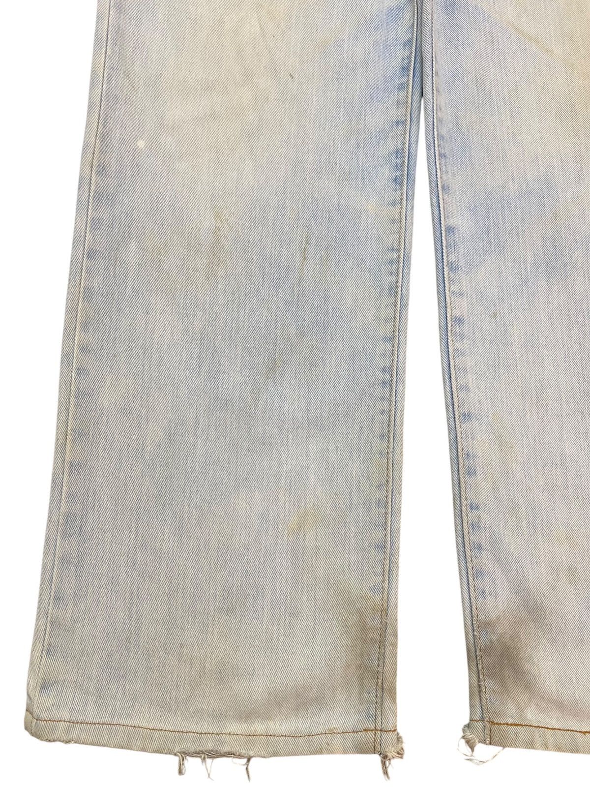 Wrangler Vintage Wrangler Faded Wash Grunge Distressed Baggy Jeans Size US 31 - 11 Thumbnail