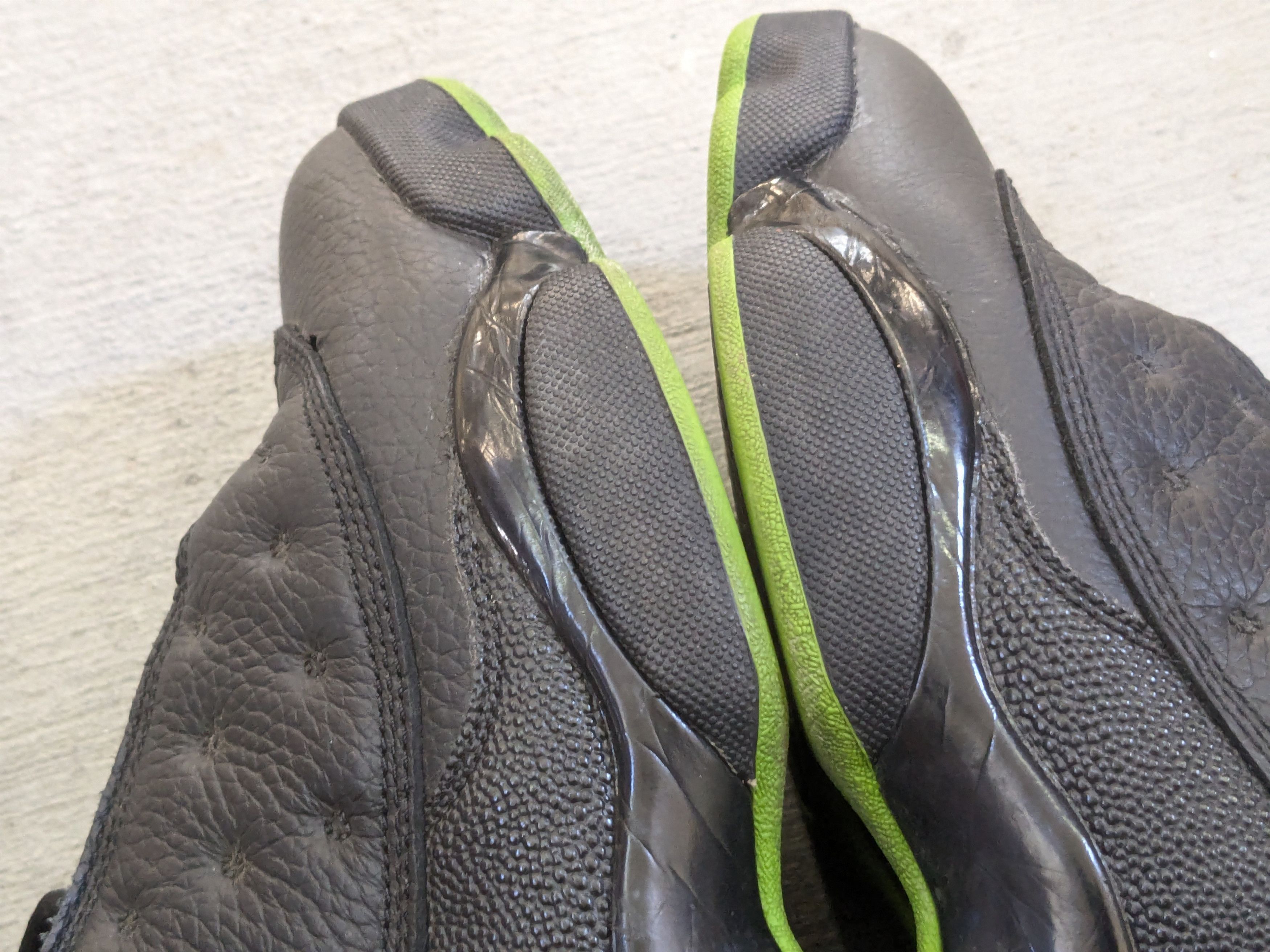 Jordan Brand Nike Air Jordan 13 Retro Altitude 10 Black 414571-042 Size US 10 / EU 43 - 9 Thumbnail