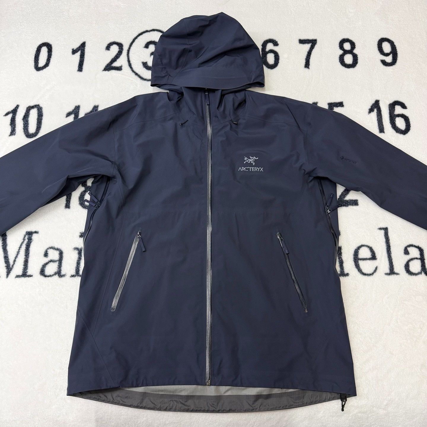 Arc'teryx Blue Light Jacket xxl Men Size US XXL / EU 58 / 5 - 1 Thumbnail