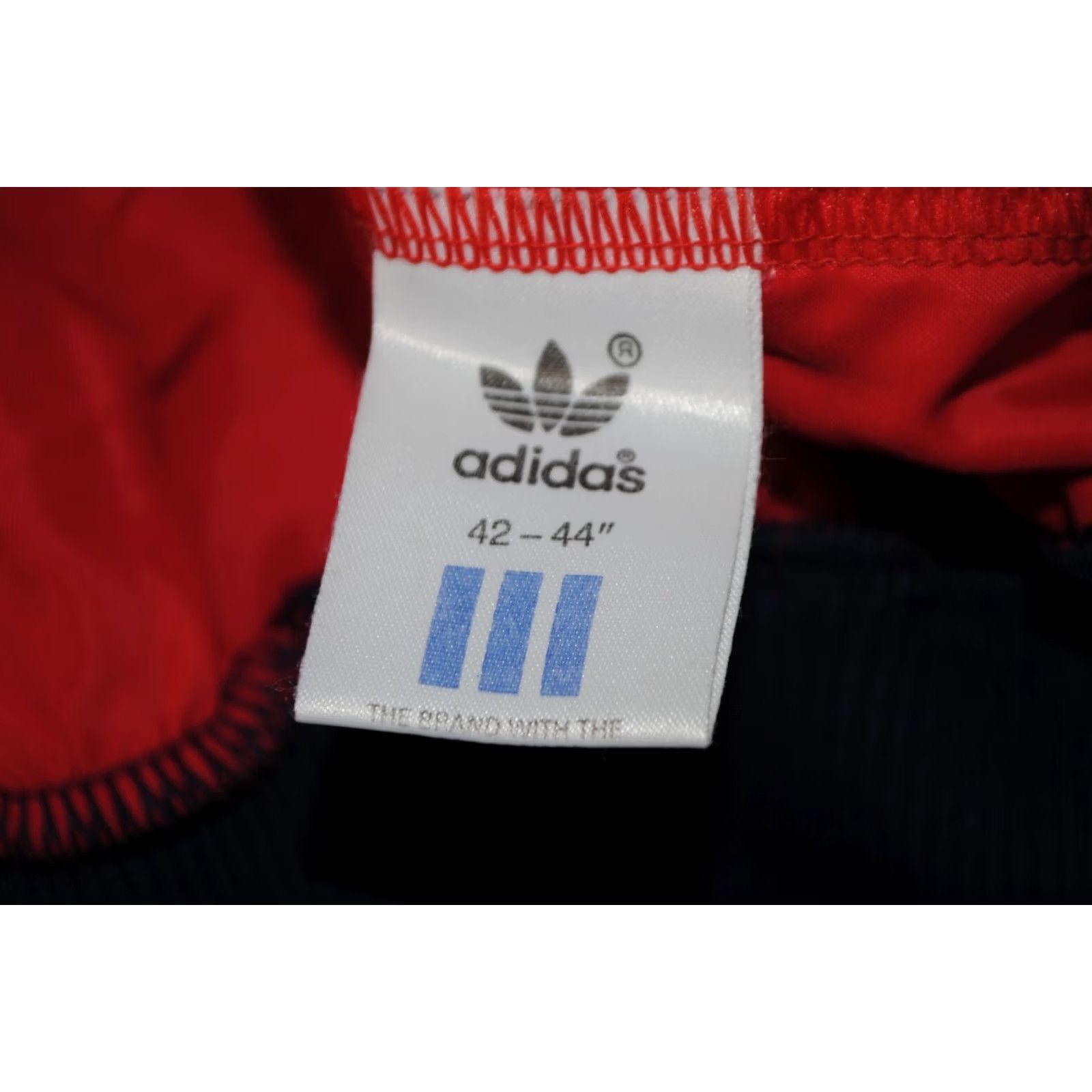 Adidas VINTAGE Adidas Originals TREFOIL Red PULL OVER Training 42-44 Jacket Mens 80s 1980s UK Made Size US XS / EU 42 / 0 - 6 Thumbnail