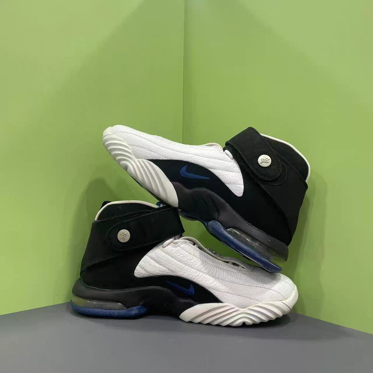Nike Nike Air Max Penny 4 Basketball Shoes K15 Size US 9.5 / EU 42-43 - 5 Thumbnail