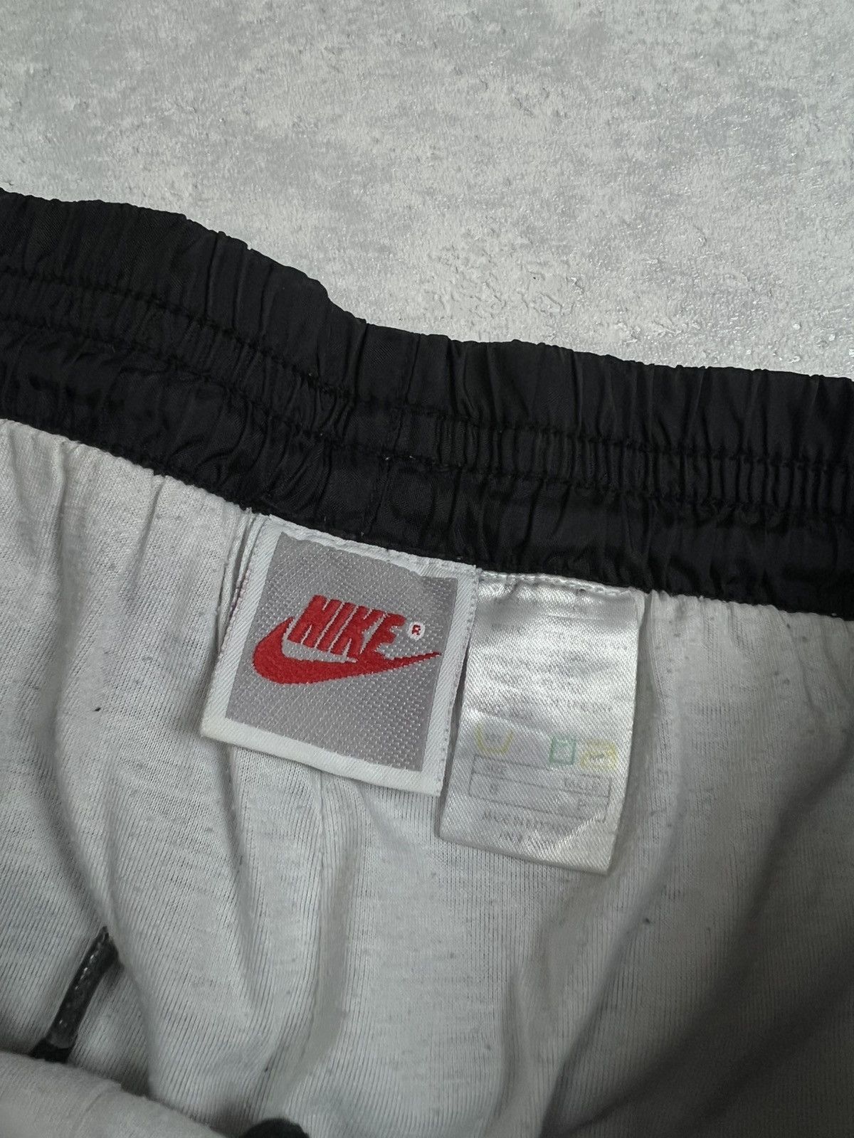 Nike 90s Nike Retro Logo Vintage Y2K Parachute Nylon Pants Size US 30 / EU 46 - 5 Thumbnail