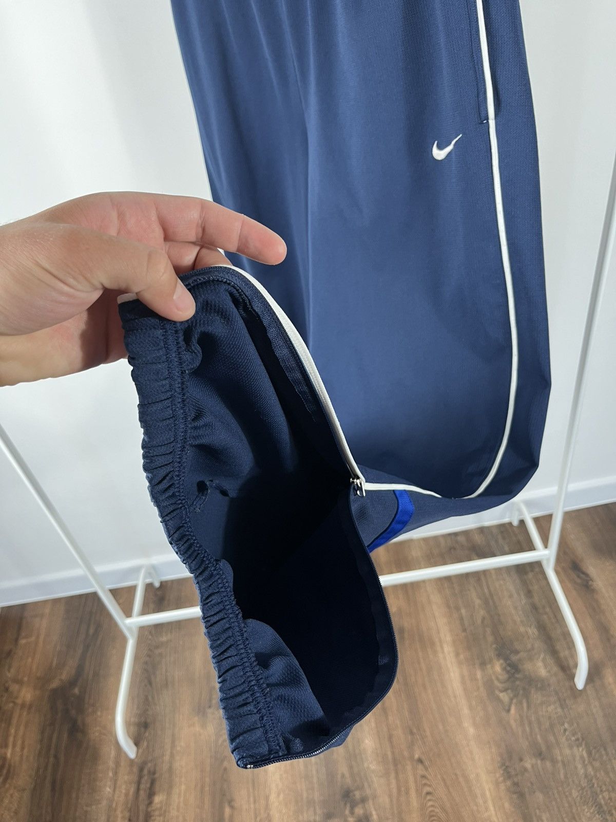 Nike Nike Track Pants Navy Blue White Side Stripe XL Size US 36 / EU 52 - 9 Thumbnail