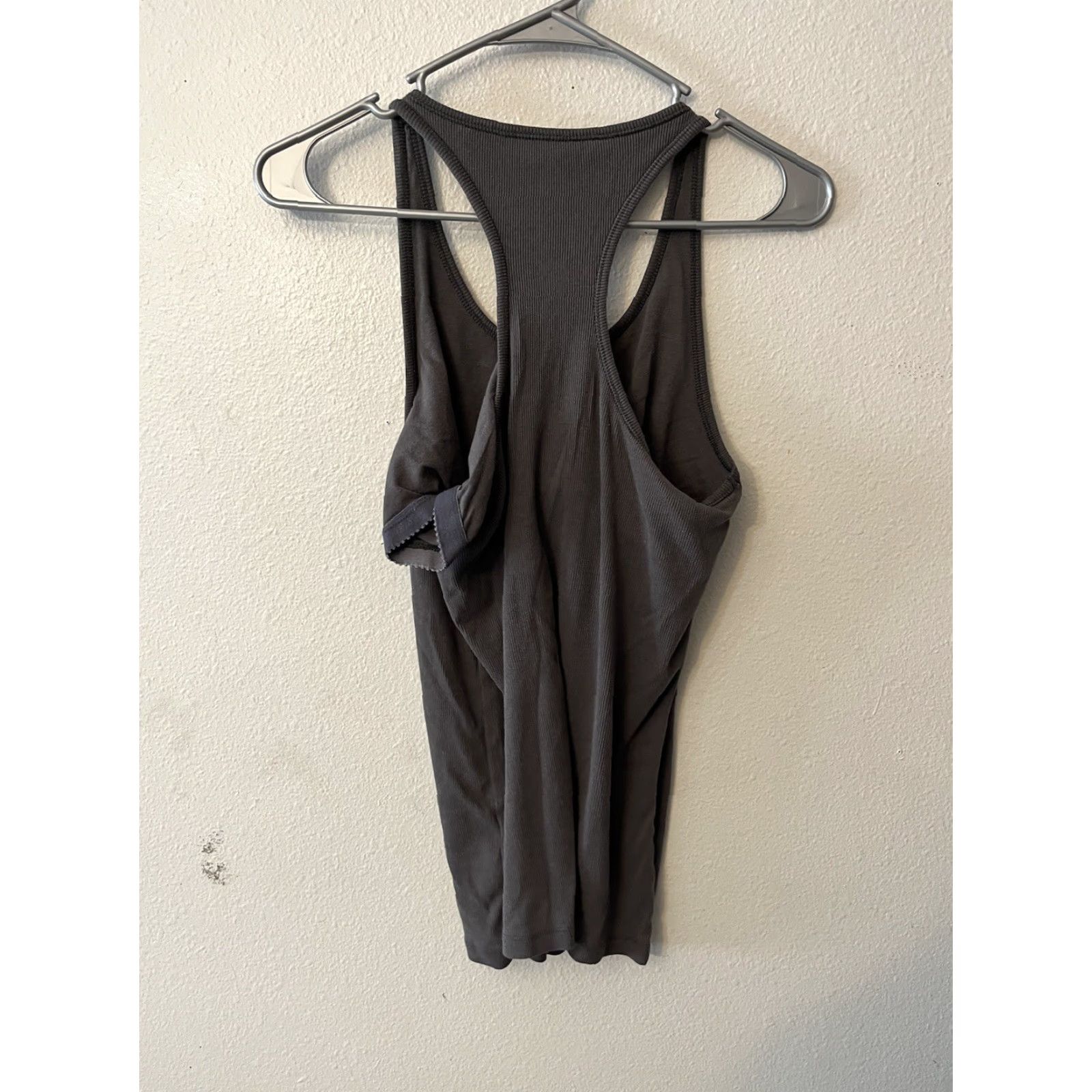Gap Gap Tank Women Top Size Large Gray Solid Sleeveless Tank Built In Bra Size L / US 10 / IT 46 - 2 Thumbnail