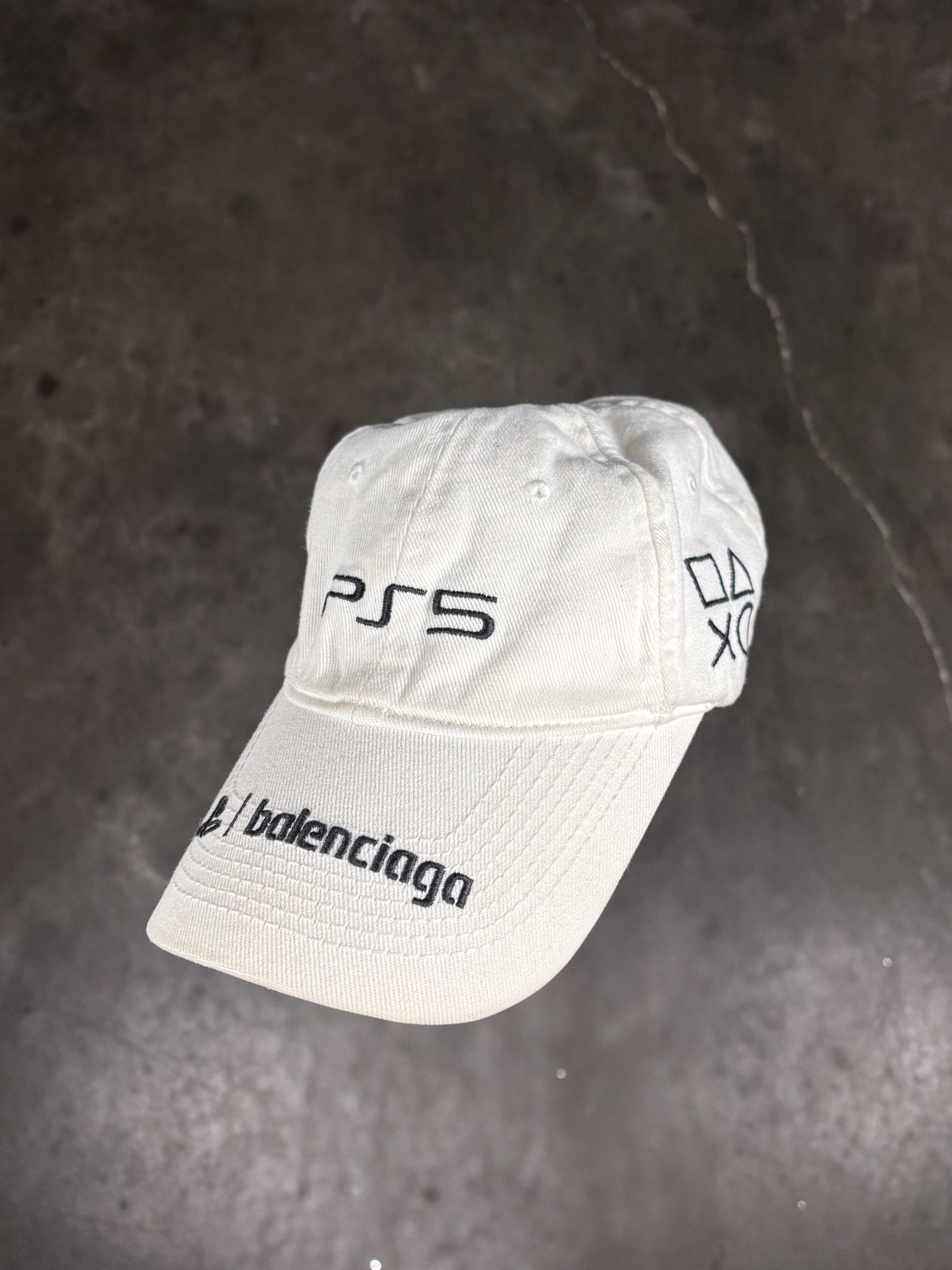 Balenciaga × Playstation Balenciaga x PS5 - White Cap Size ONE SIZE - 9 Thumbnail