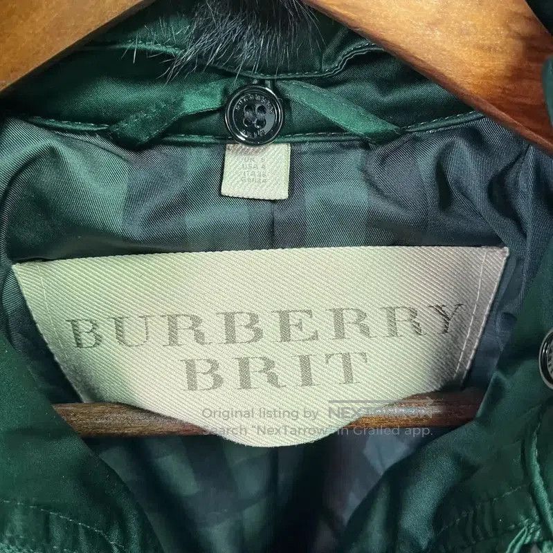 Burberry Burberry Women's Green Down Jacket with Fur Collar. Size XXS / US 00 / IT 34 - 4 Thumbnail