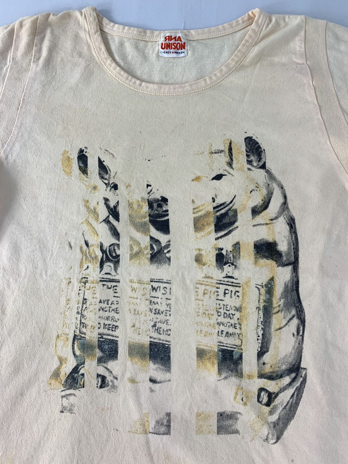 Japanese Brand RNA Inc Unison Pig Logo Printed Tee Unisex Size S / US 4 / IT 40 - 4 Thumbnail