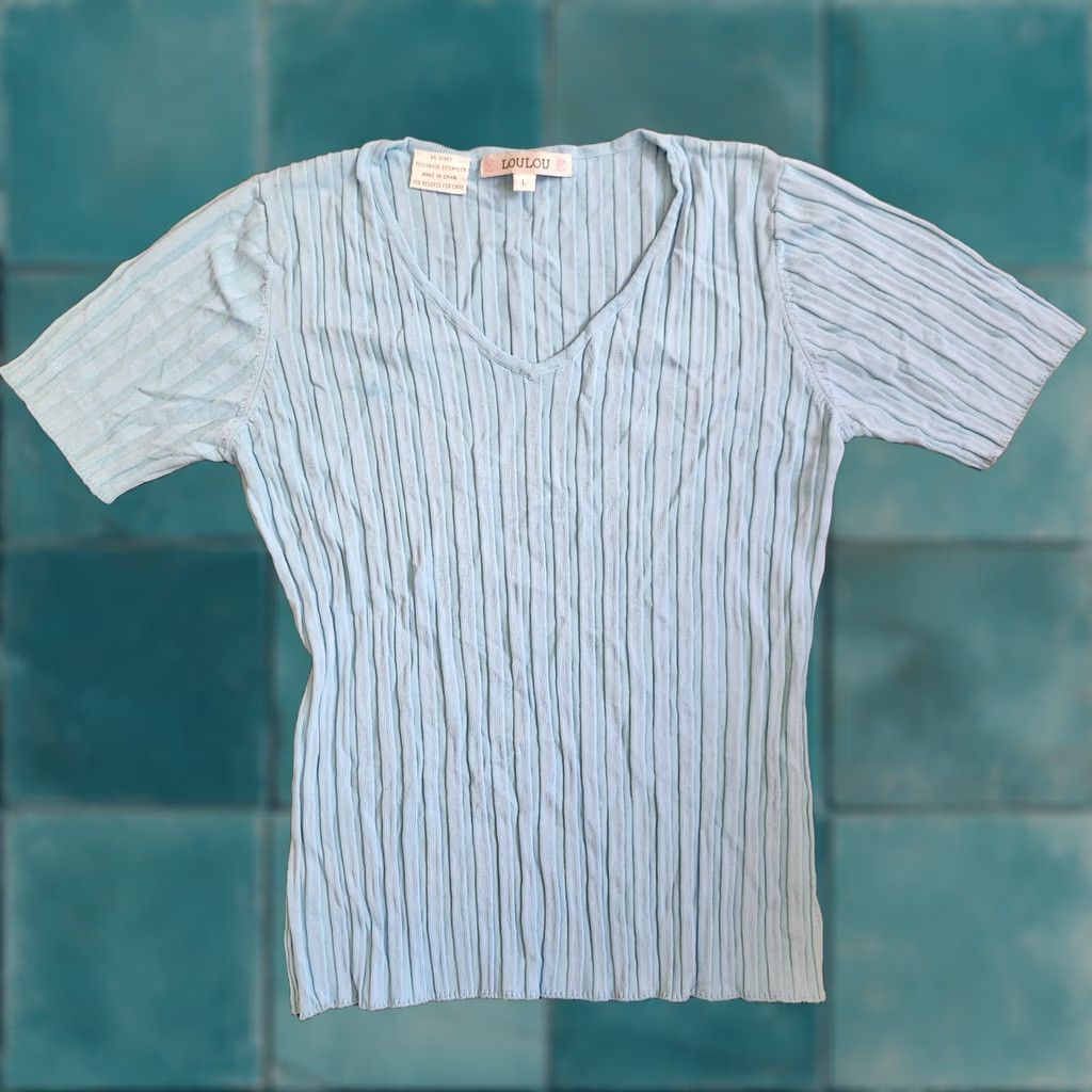 Vintage Lou Lou Women's Junior V-Neck Blue Ribbed Top Short Sleeve Pullover L Size L / US 10 / IT 46 - 1 Thumbnail