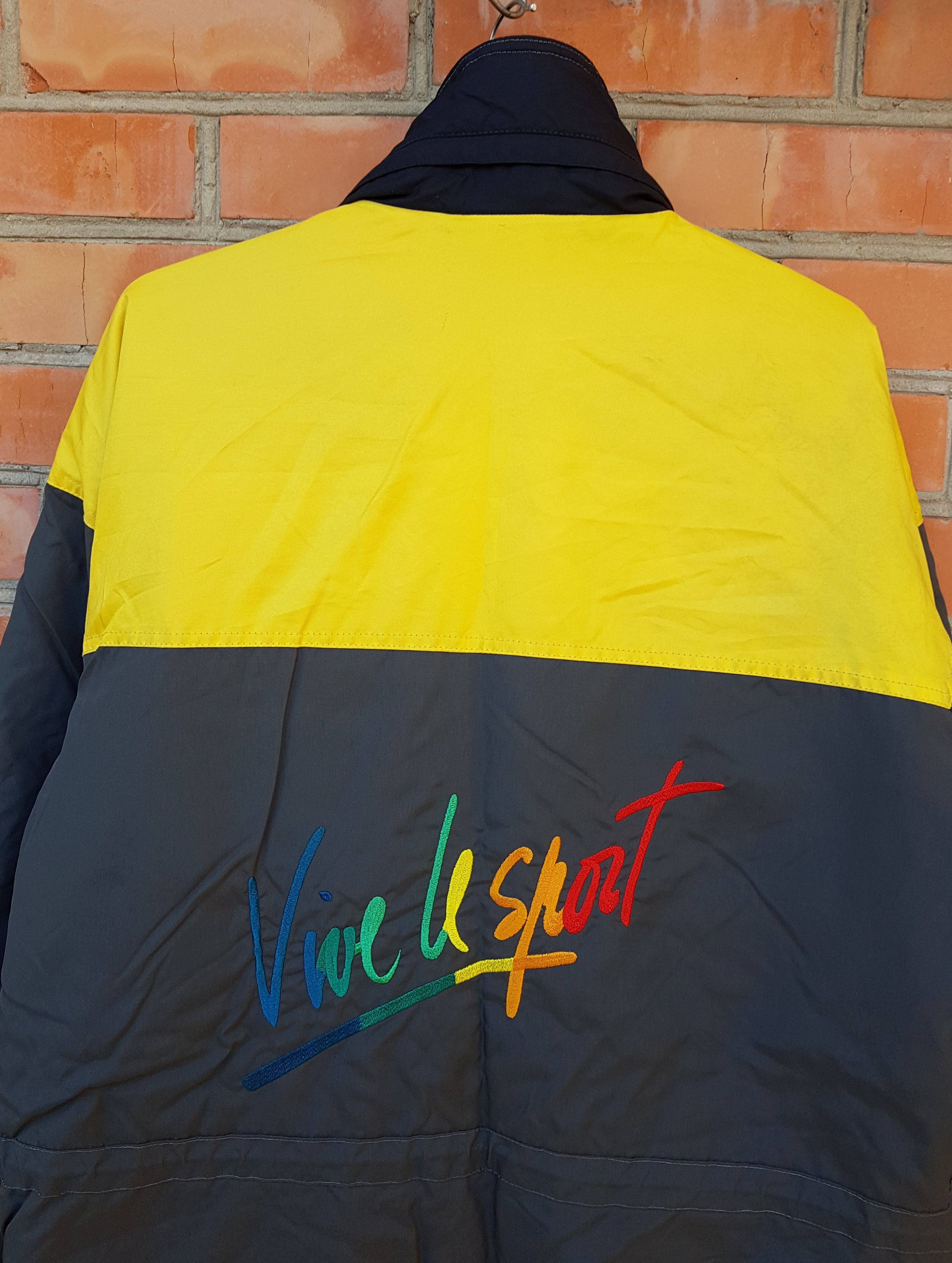 Vintage Rare Vintage Renault Sport Geneve Club Retro Jacket Tilt Size US L / EU 52-54 / 3 - 6 Thumbnail