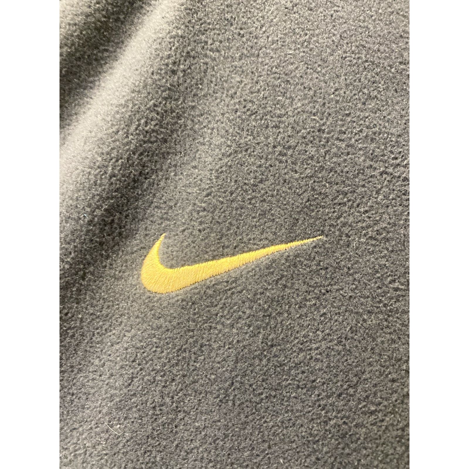 Nike Nike Long Sleeve Fleece Embroidered Logo 1/4 Zip Pullover Shirt L Black Mens Athletic Nike Athletic Logo 90s Size US L / EU 52-54 / 3 - 4 Thumbnail