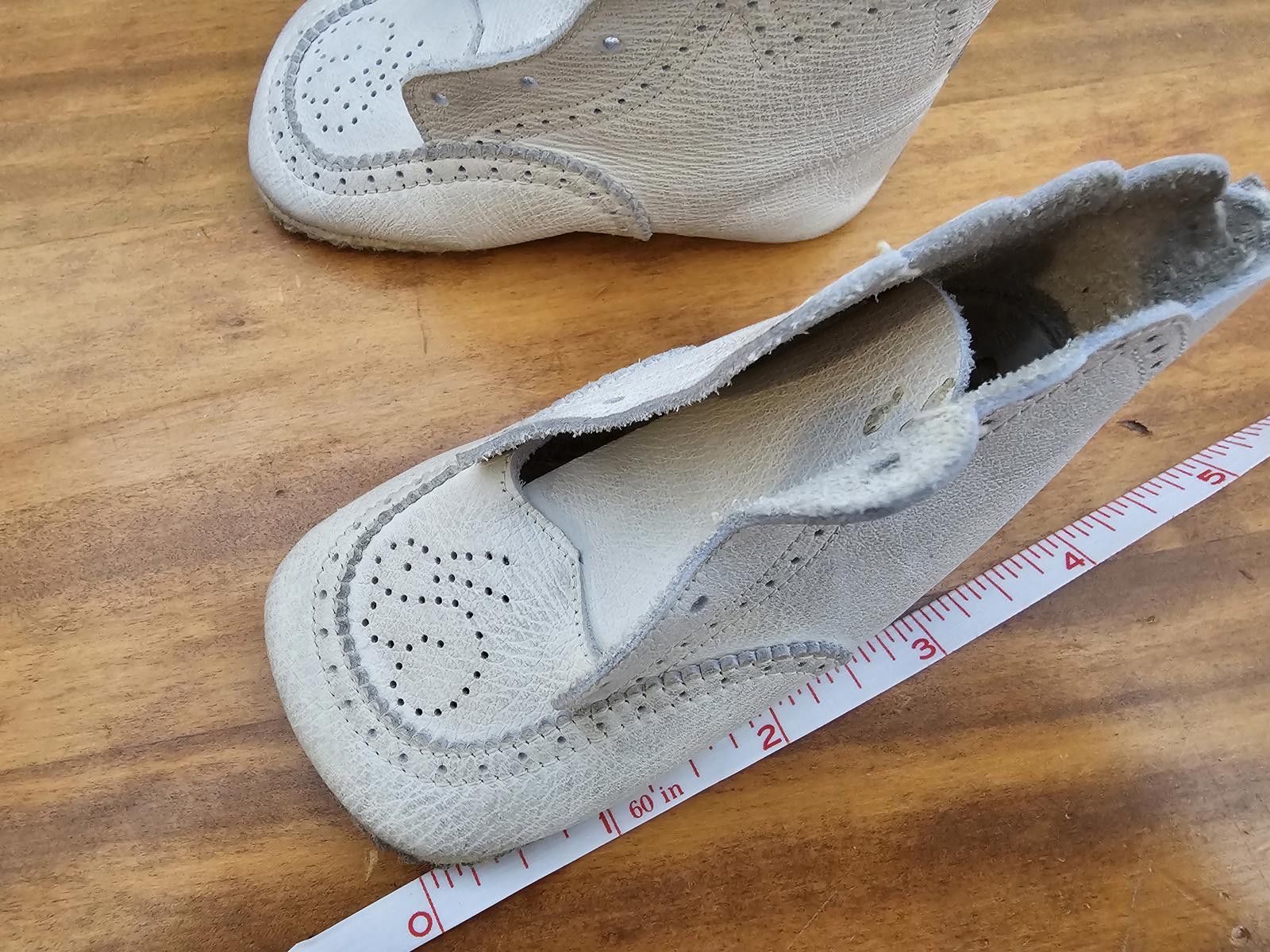 Other Charming Vintage Leather Booties for Infants Moccasins Size ONE SIZE - 5 Thumbnail