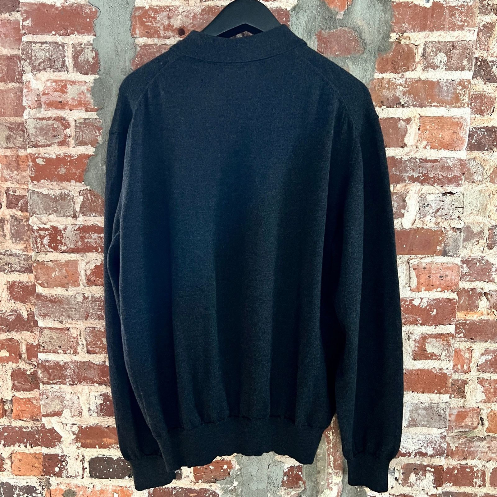 Brooks Brothers VTG Brooks BrothersItaly Merino Wool Charcoal Sweater 26x29 Size US XL / EU 56 / 4 - 3 Thumbnail
