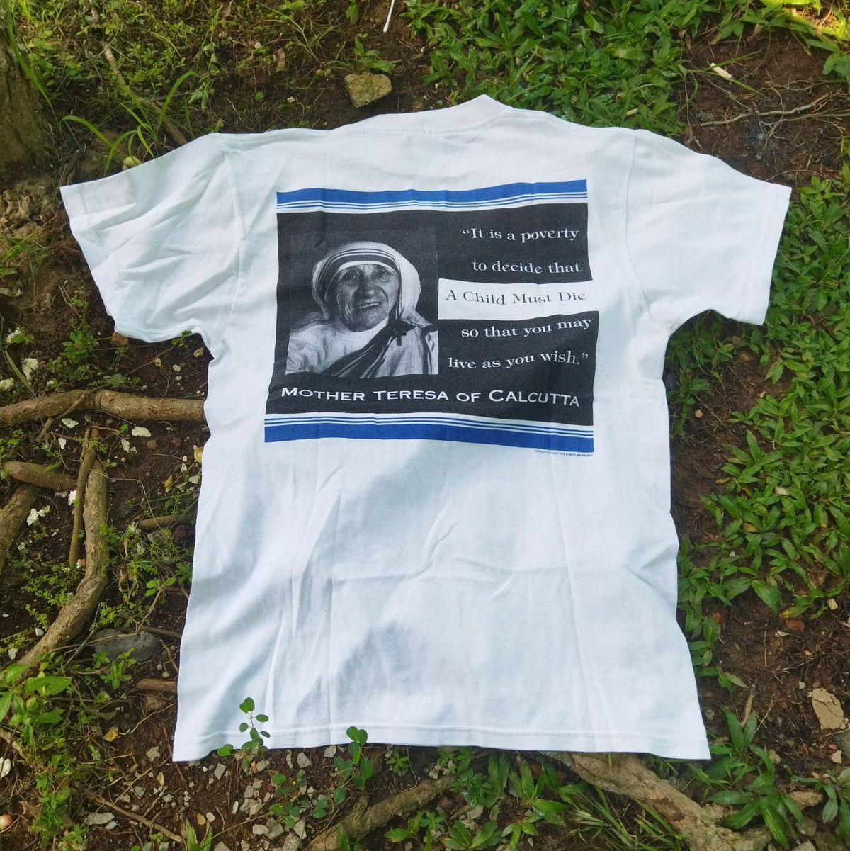 Vintage Vintage 1997 Mother Teresa Catholic Tee Size US M / EU 48-50 / 2 - 2 Thumbnail