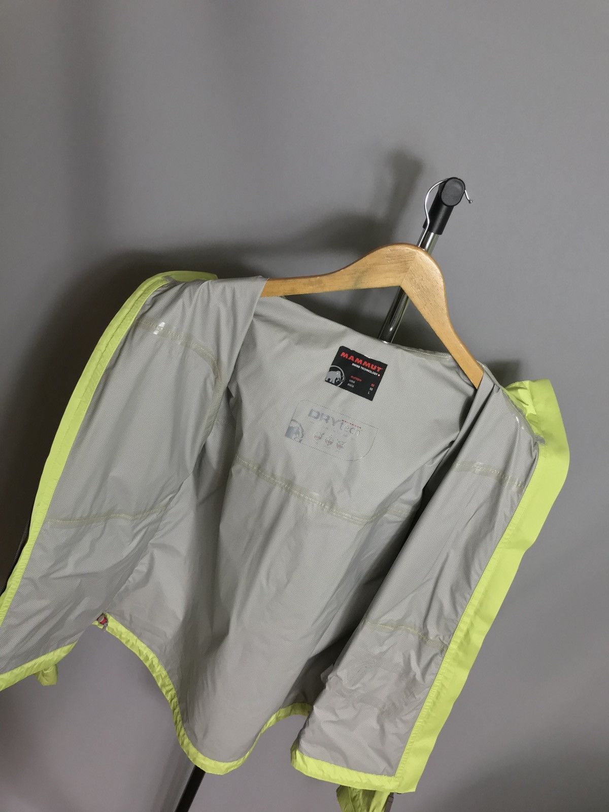Mammut × Sports Specialties Mammut DryTech Mountain Water Repellent Breathable Storm Size US M / EU 48-50 / 2 - 12 Thumbnail