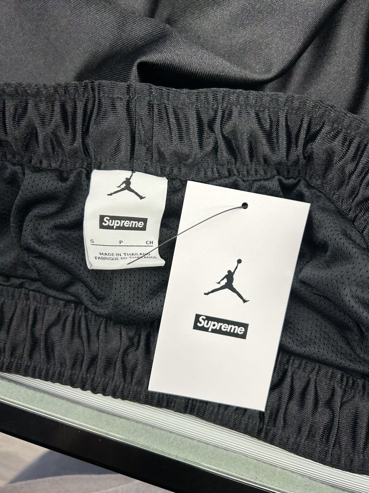 Jordan Brand × Supreme Supreme x Air Jordan Basketball Shorts Size US 30 / EU 46 - 6 Thumbnail