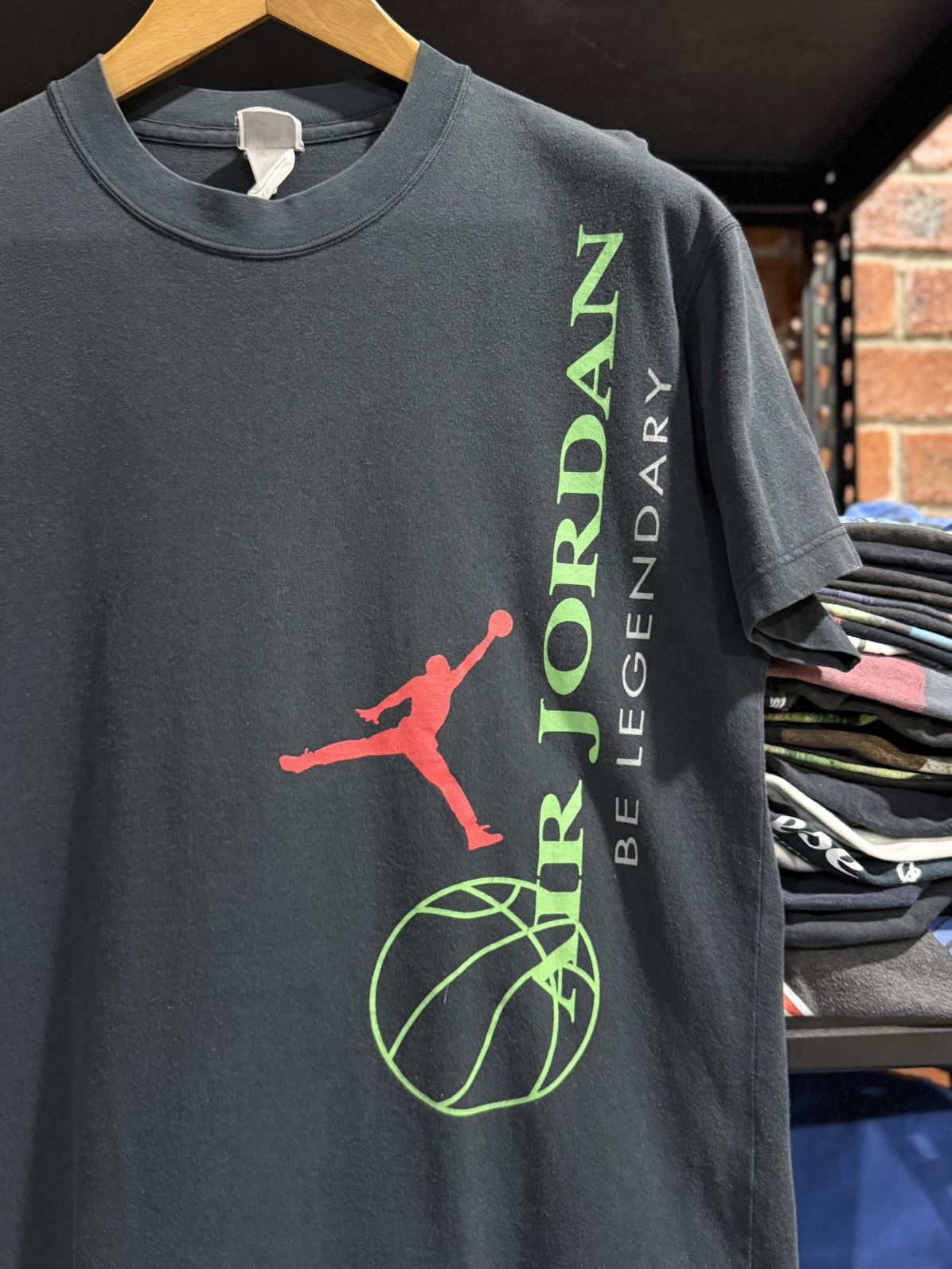 NBA × Nike × Vintage Vintage 90s Nike Air Jordan Be Legendary Faded Tee Size US M / EU 48-50 / 2 - 2 Thumbnail