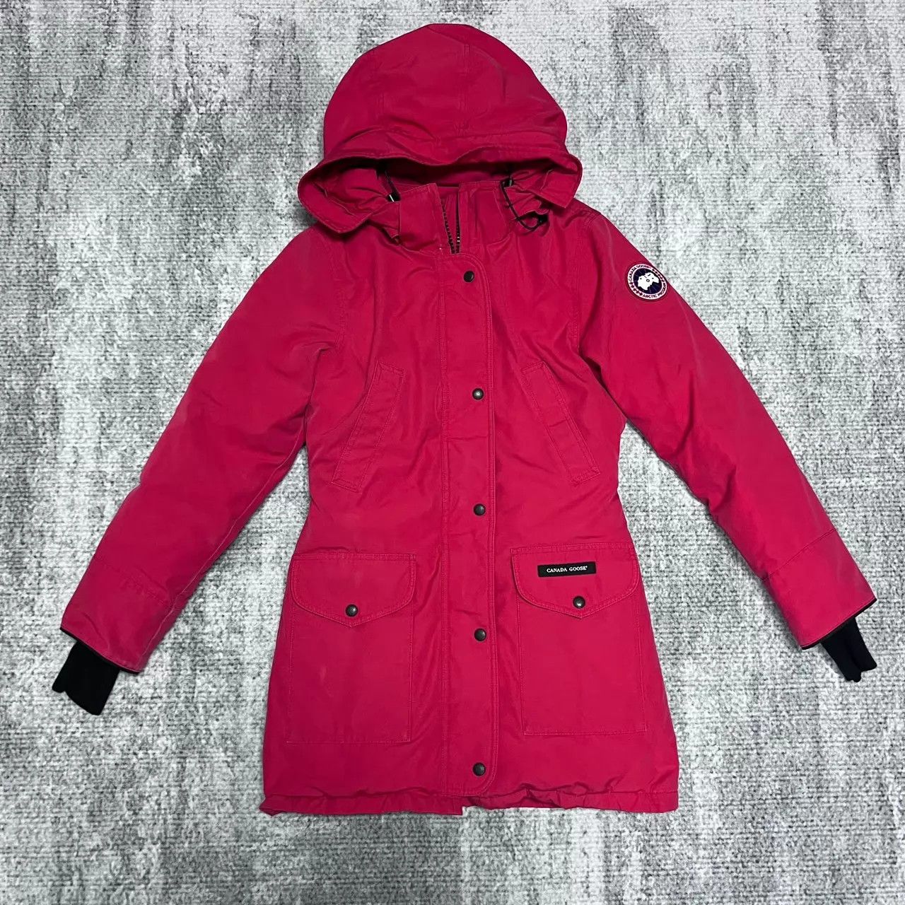 Canada Goose Canada Goose Red Puffer Parka XS Good Condition Size XS / US 0-2 / IT 36-38 - 1 Thumbnail
