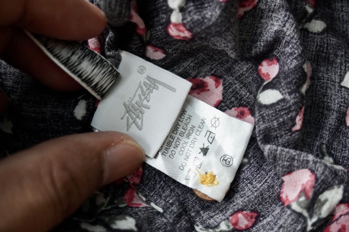 Stussy Stussy button up rayon red roses full printed rare piece Size US L / EU 52-54 / 3 - 9 Thumbnail