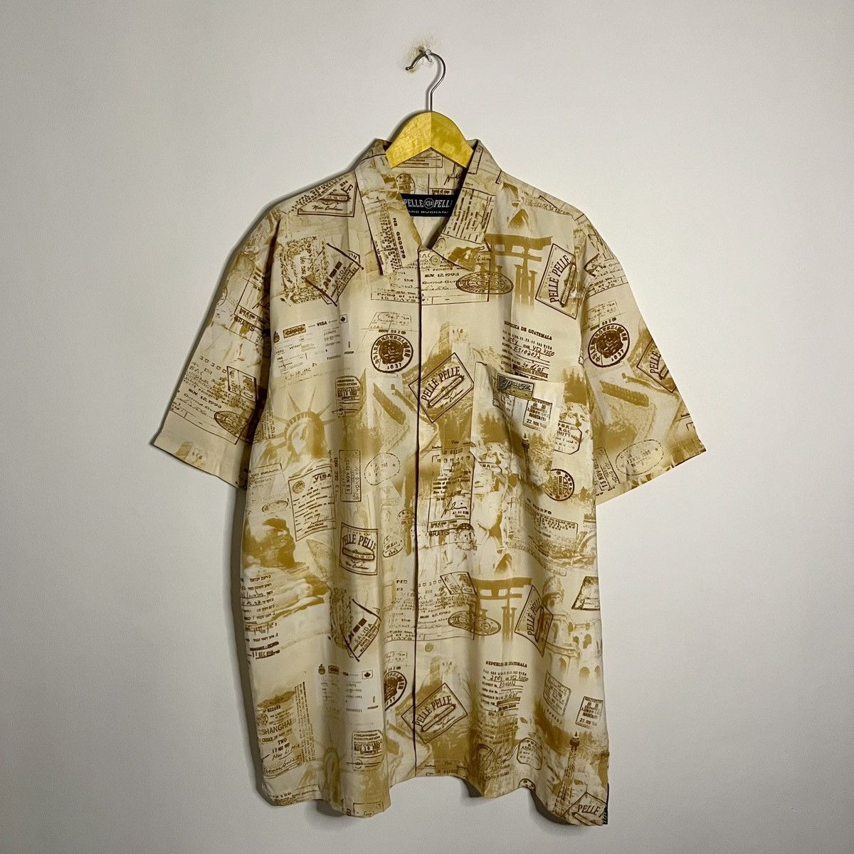 Pelle Pelle Pelle Pelle Newspaper Print Button Up Shirt Vintage 90s Size US XL / EU 56 / 4 - 1 Thumbnail