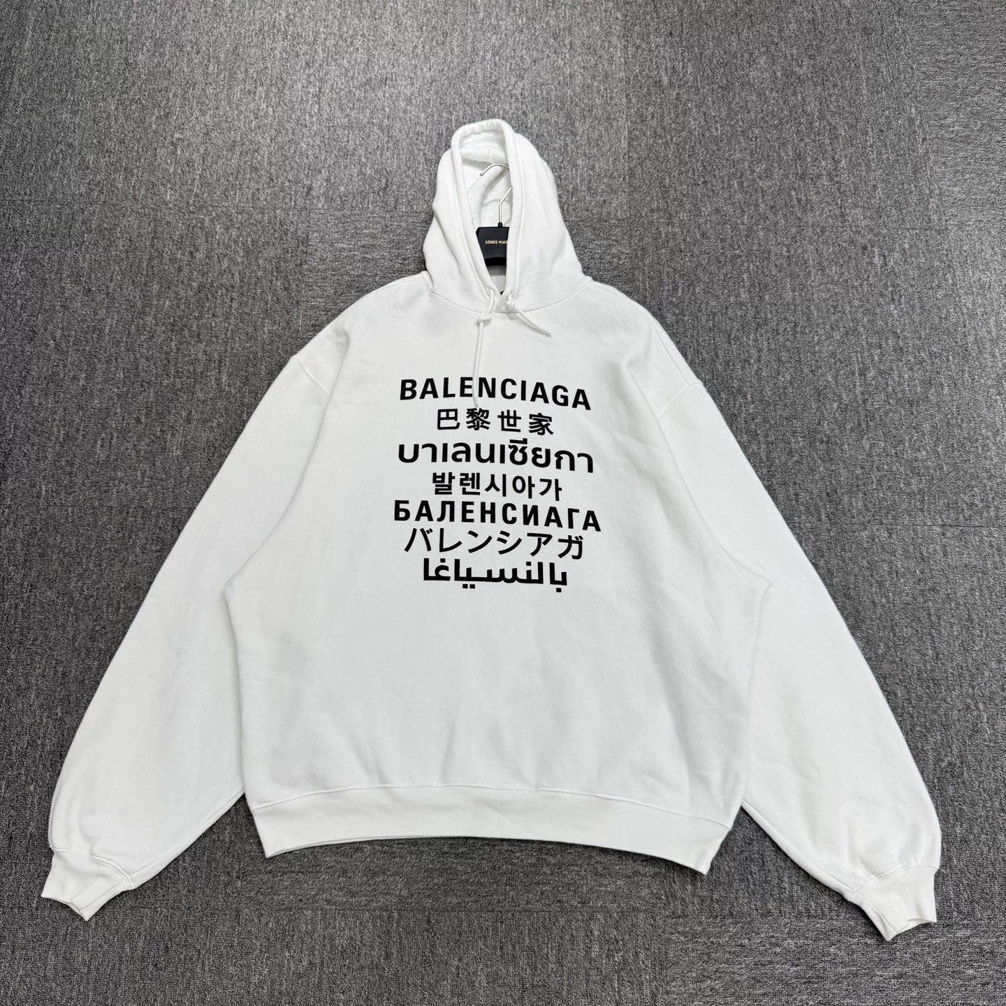 Balenciaga Balenciaga Seven Language Print Hoodie Size US S / EU 44-46 / 1 - 1 Thumbnail