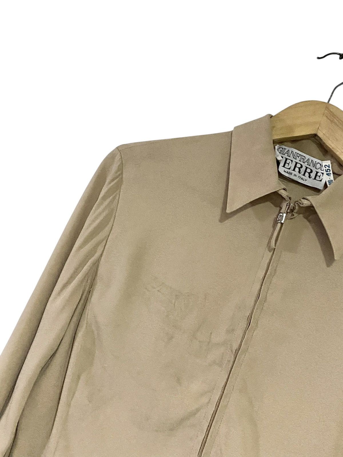 Gianfranco Ferre Vintage Gianfranco Ferre Collared Blouse (159) Size XS / US 0-2 / IT 36-38 - 4 Thumbnail