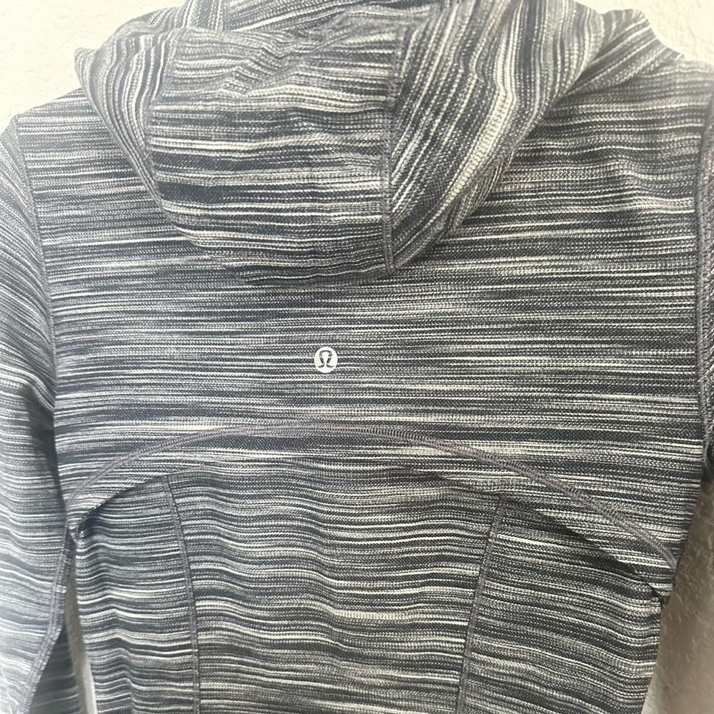 Lululemon Lululemon Hooded Define Jacket Nulu Heathered Black/White 6 Size M / US 6-8 / IT 42-44 - 10 Thumbnail