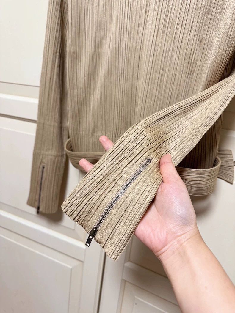 Issey Miyake Issey Miyake size:4 Beige pleated jacket Size XS / US 0-2 / IT 36-38 - 4 Thumbnail
