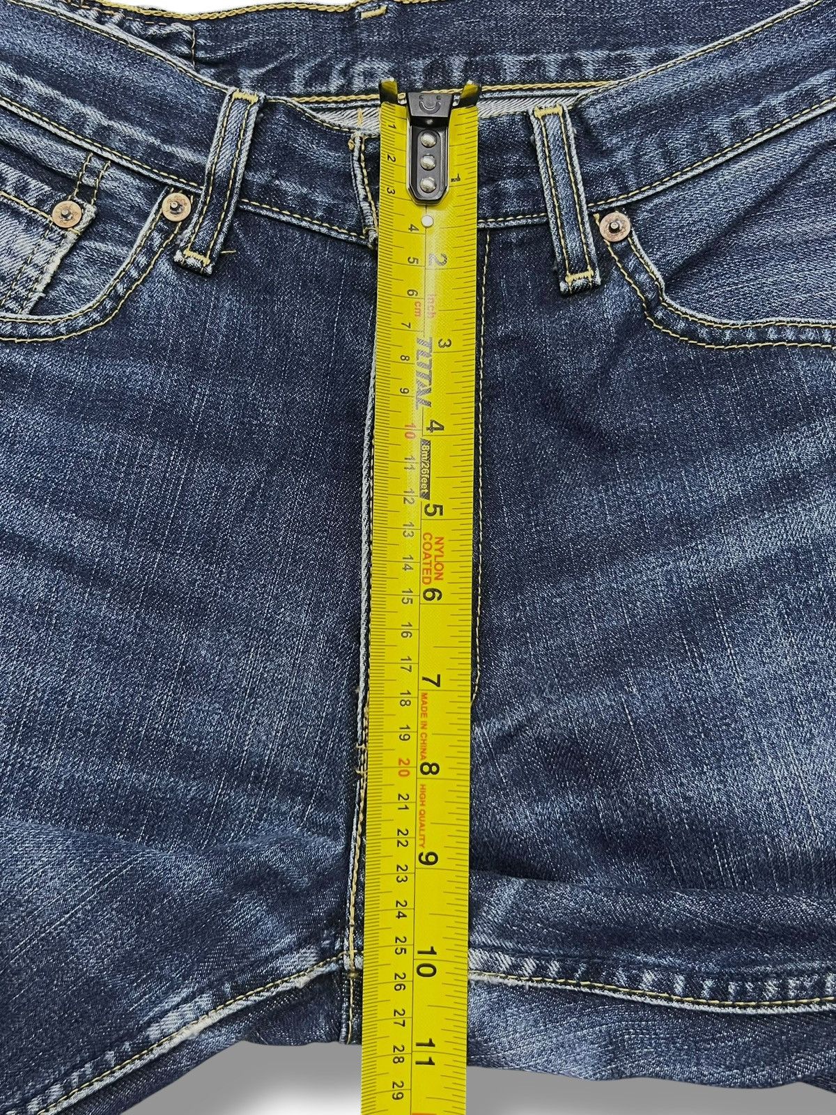 Vintage 05 Levi’s 502 Japan - Faded Wash Jeans