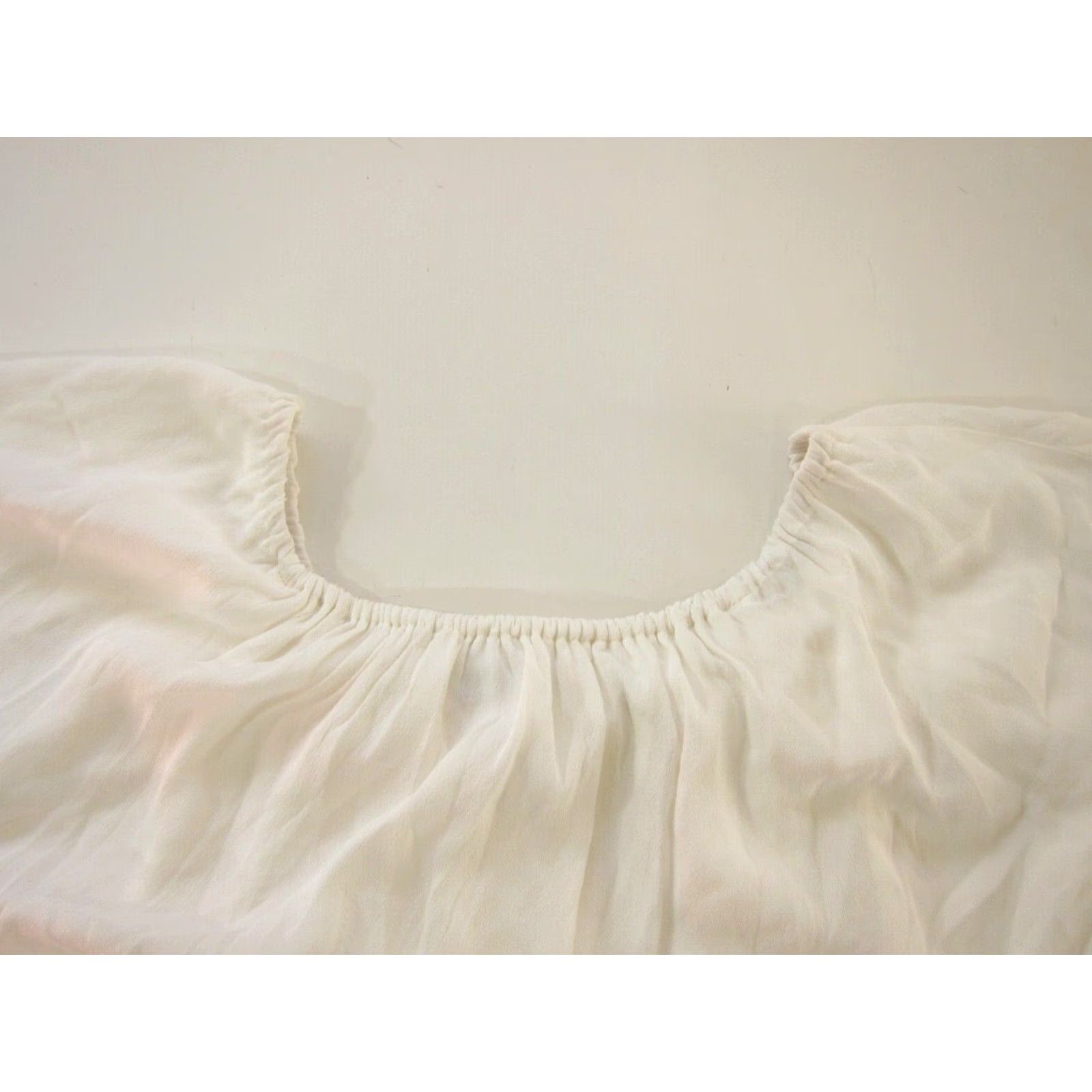 Vintage Holding Horses Blouse White 100% Rayon Off Shoulder Scoop Neck Tunic Small Size S / US 4 / IT 40 - 3 Thumbnail