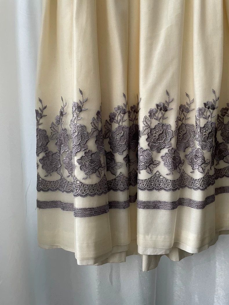 Comme des Garcons Comme des Garcons size os Medieval tulle floral embroidere Size 25" / US 0 / IT 36 - 4 Thumbnail
