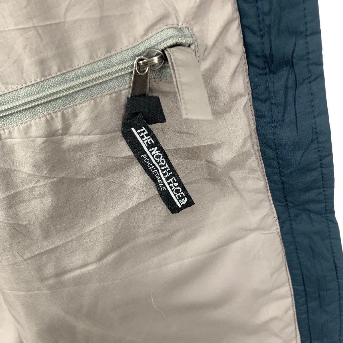 The North Face Vintage THE NORTH FACE Light Puffer Pocketable Design Vest Size L / US 10 / IT 46 - 9 Thumbnail