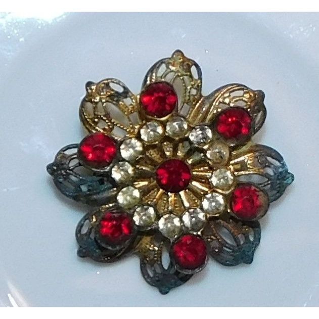 Other Vintage Vampire Floral Filigree Brooch With Red Rhinestones Size ONE SIZE - 2 Thumbnail