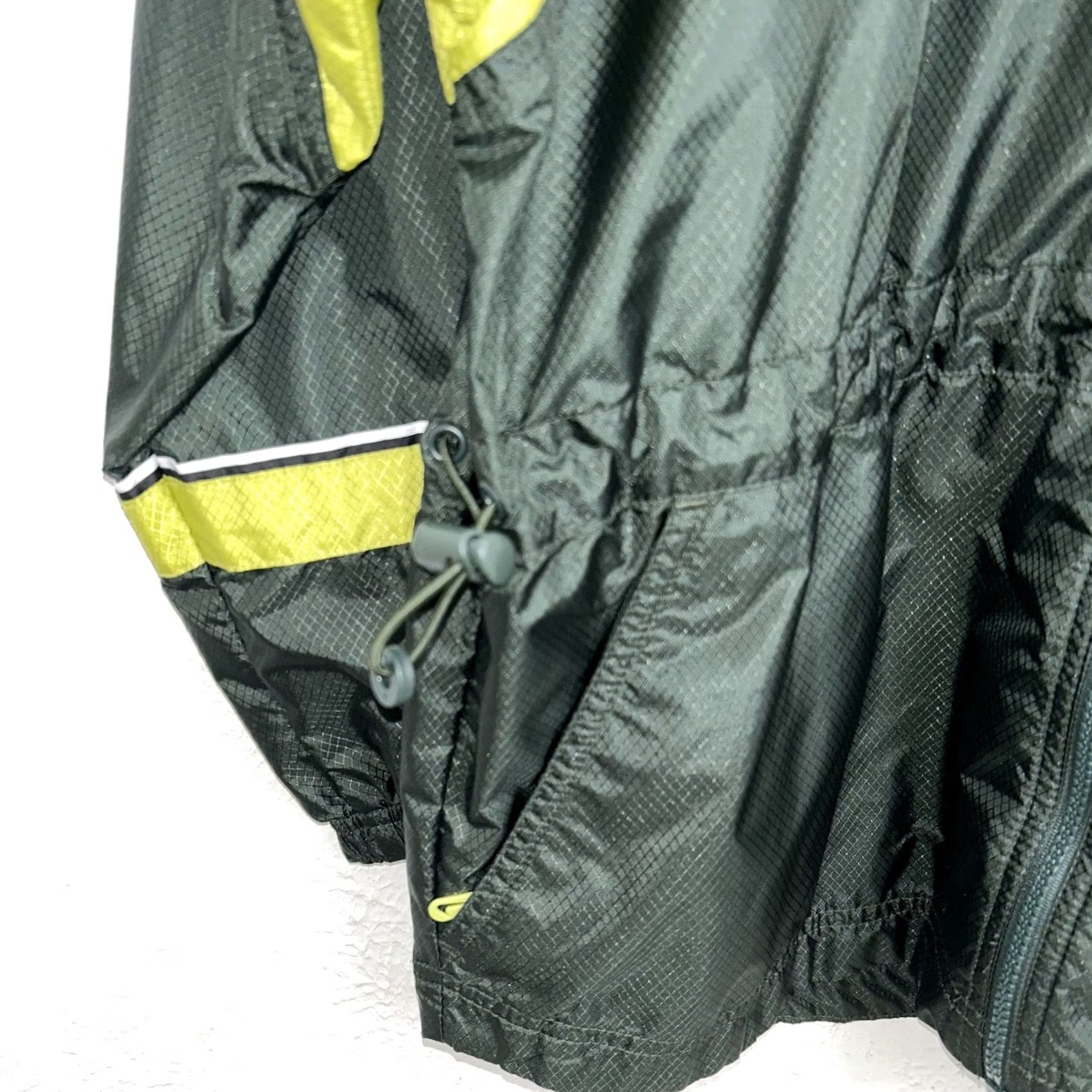 Nike VINTAGE Nike Windbreaker Jacket Green Full Zip Men’s Small Shirt Size US S / EU 44-46 / 1 - 4 Thumbnail