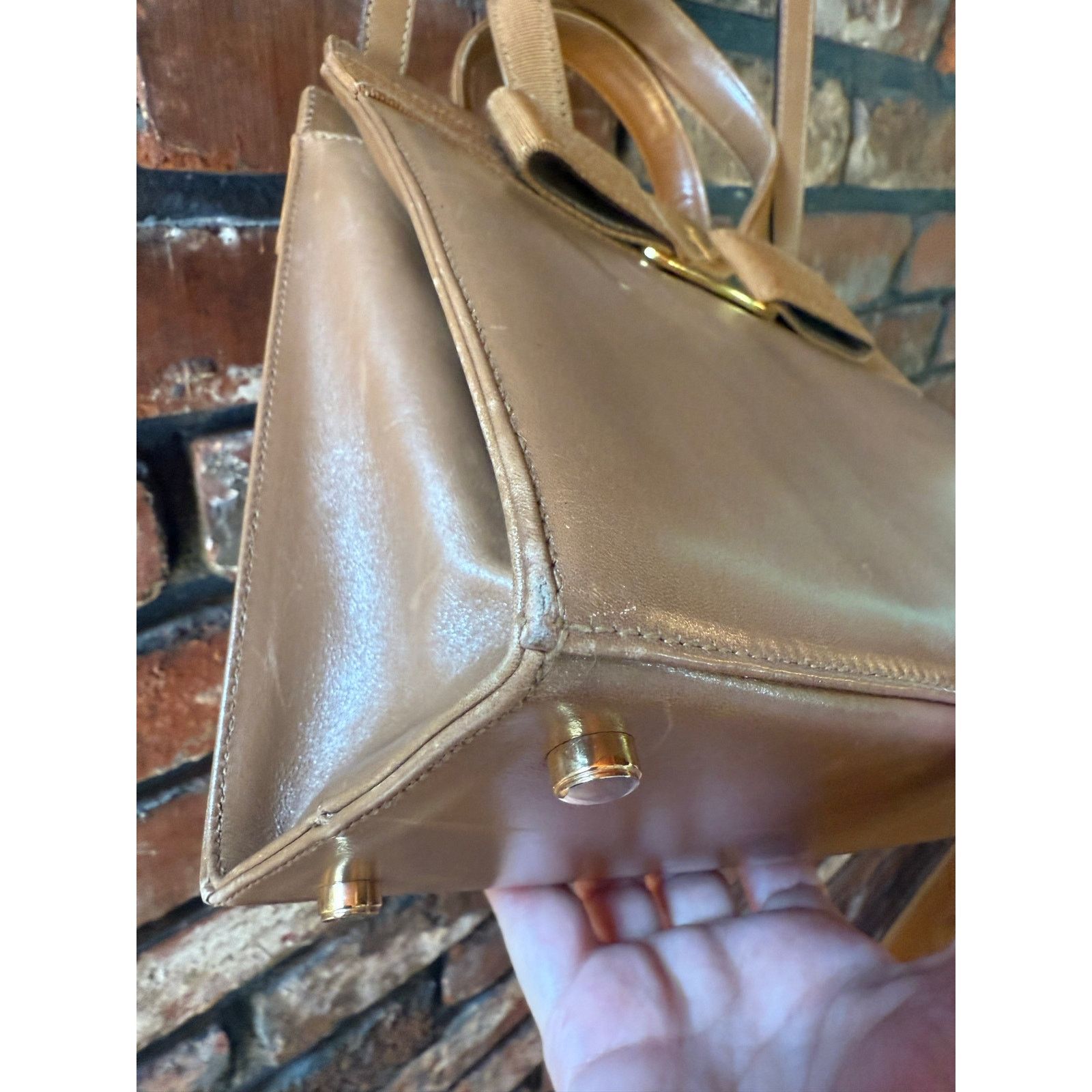 Salvatore Ferragamo Salvatore Ferragamo Vara Ribbon 2-Way Handbag in camel Size ONE SIZE - 4 Thumbnail