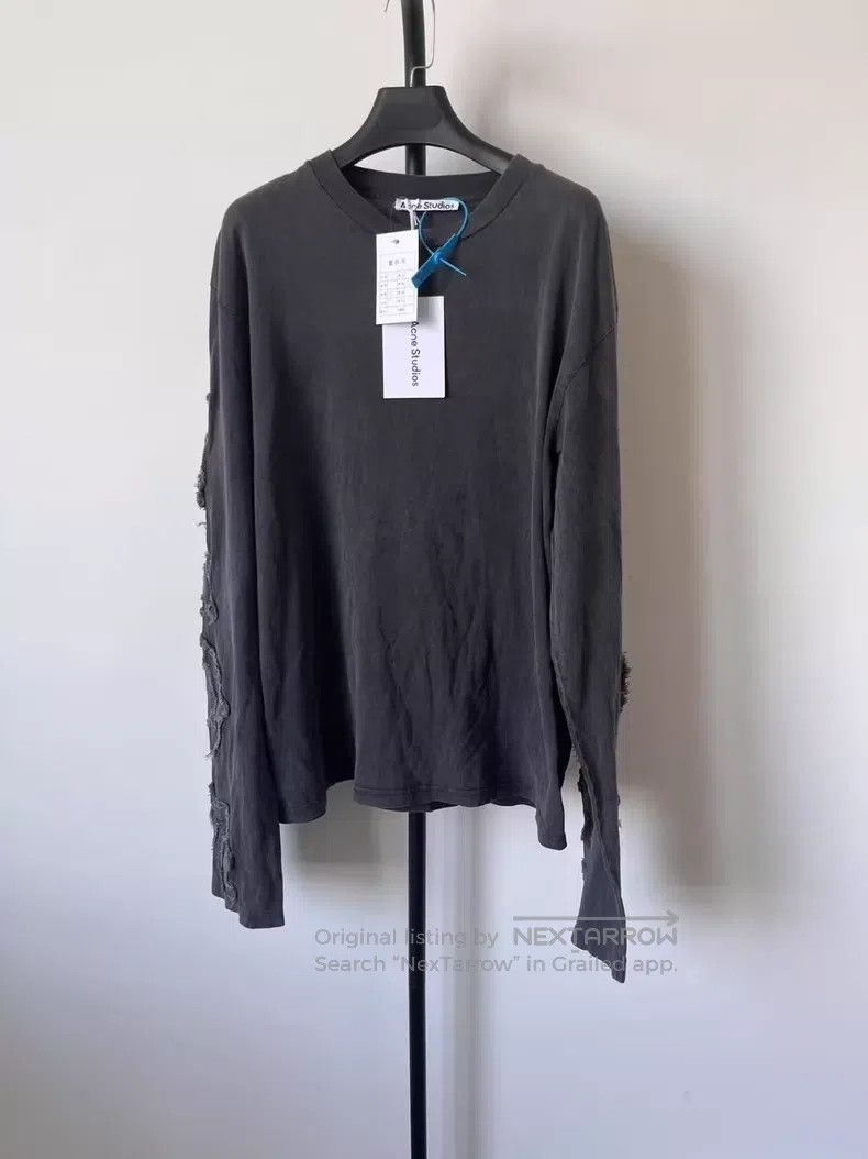 Acne Studios Acne Studios Raw Hem Logo Design Solid Color Crew Neck Lon Size US S / EU 44-46 / 1 - 1 Thumbnail