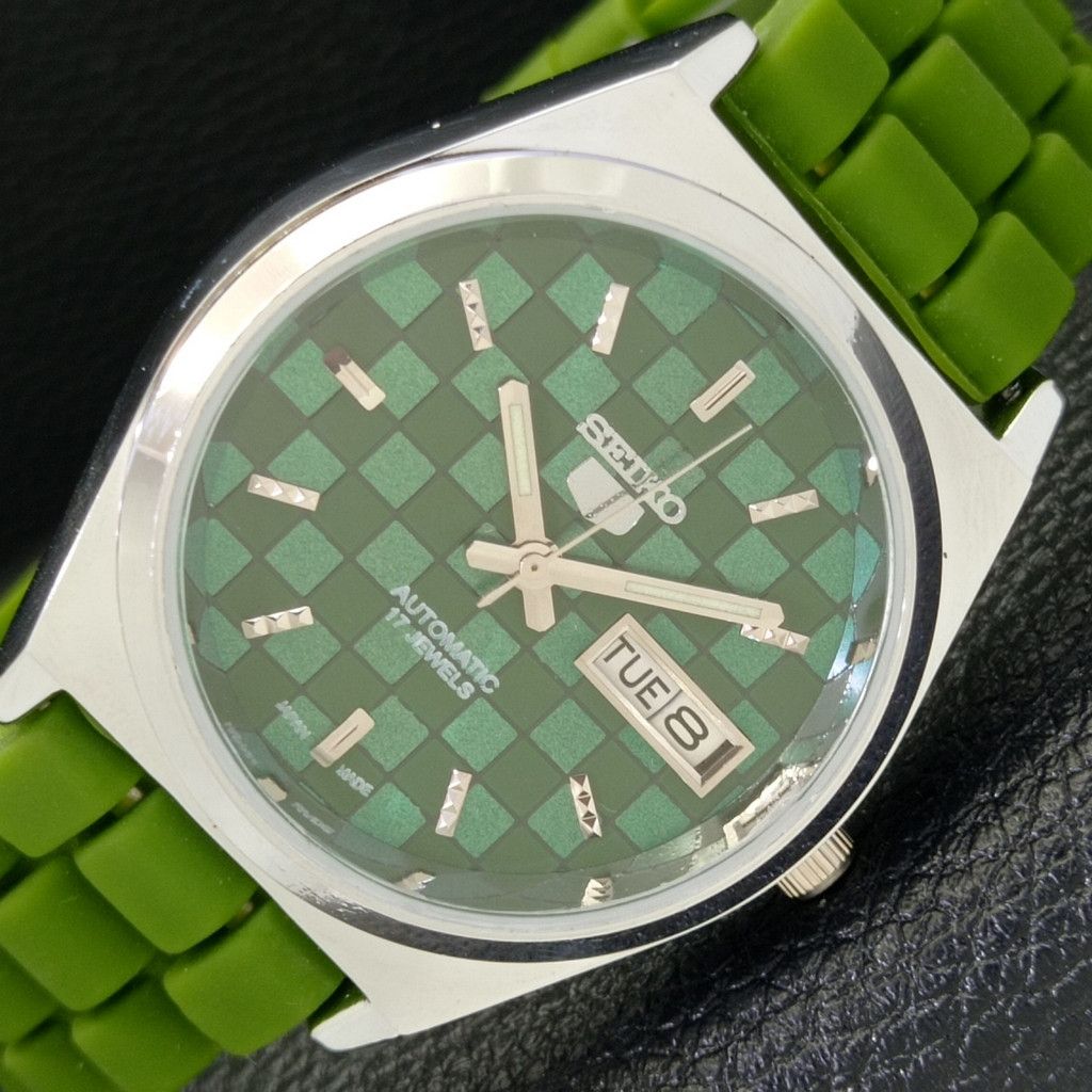 Seiko REFURBISHED VINTAGE SEIKO 5 AUTO JAPAN MENS WATCH a440214 Size 40 - 1 Thumbnail