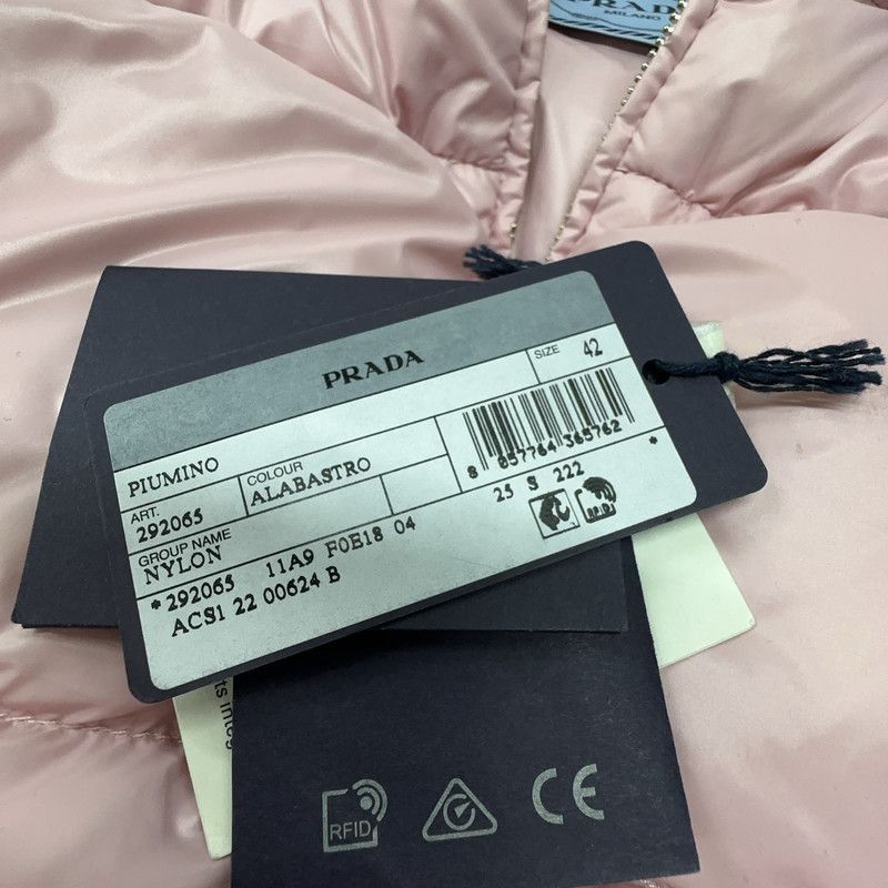 Prada Prada FW22 Pink Letter Print Zip Puffer Jacket-2506 Size US S / EU 44-46 / 1 - 6 Thumbnail