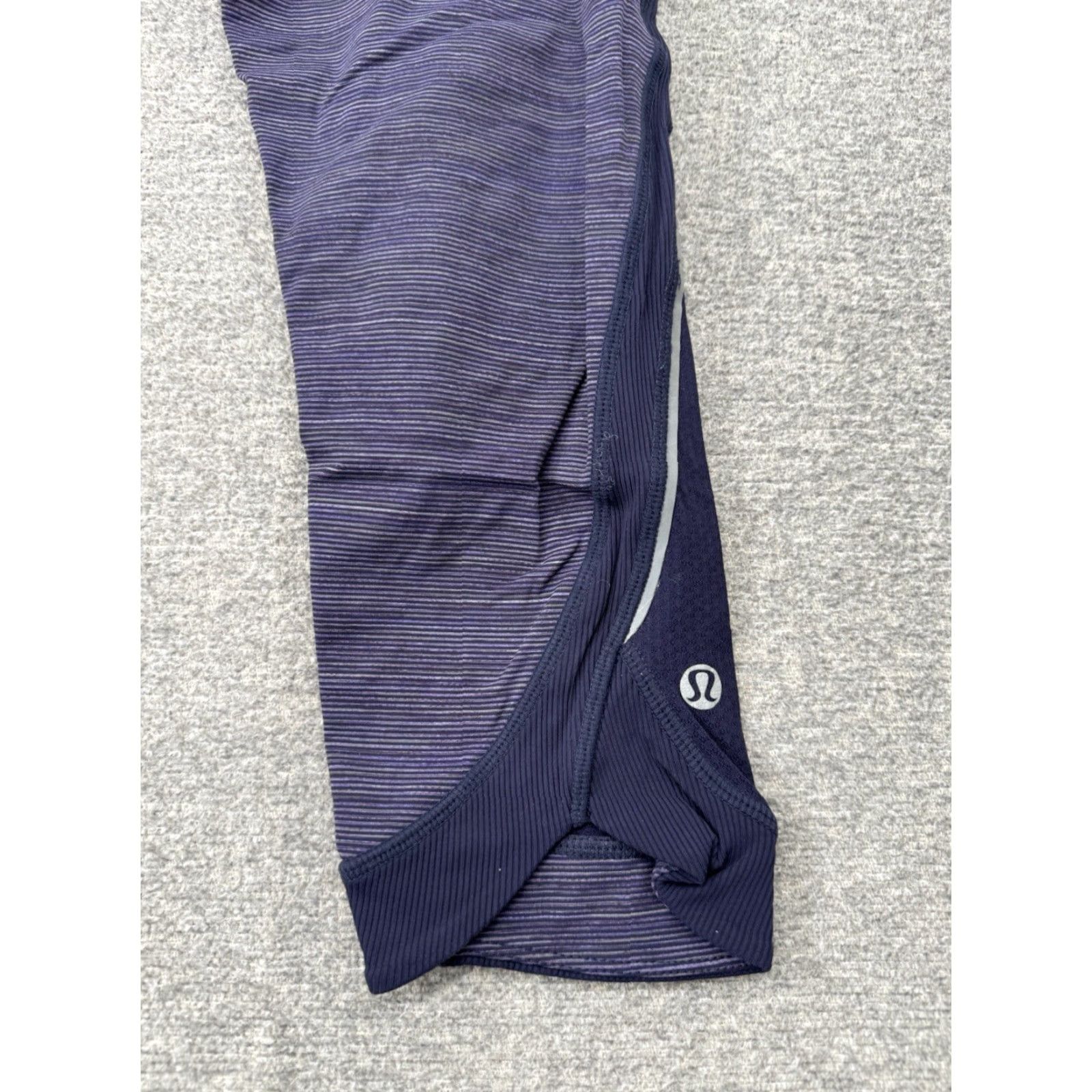Lululemon Lululemon Leggings Chase Me Crop Size 6 Purple Blue 18” Striped Womens Size 28" / US 6 / IT 42 - 2 Thumbnail