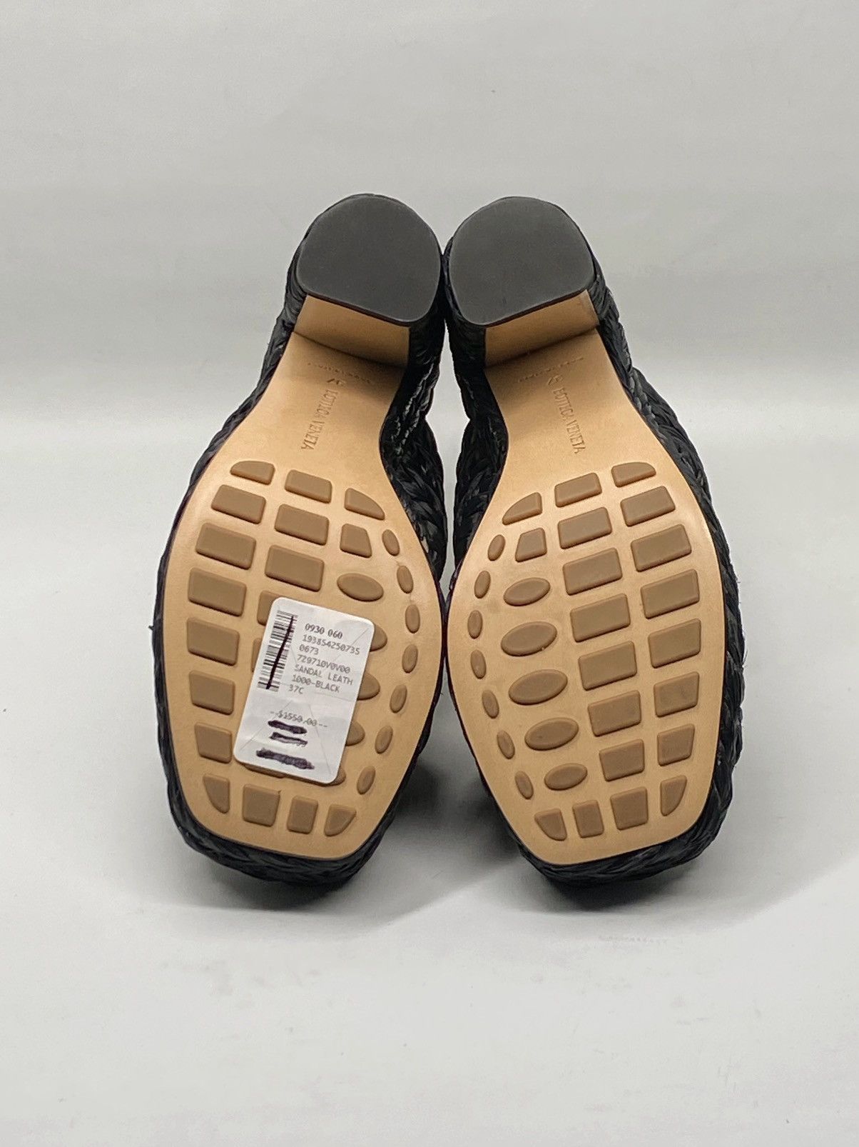 Bottega Veneta Bottega Veneta Weave Black Raffia Platform Sandals size 37 Size US 7 / IT 37 - 12 Thumbnail