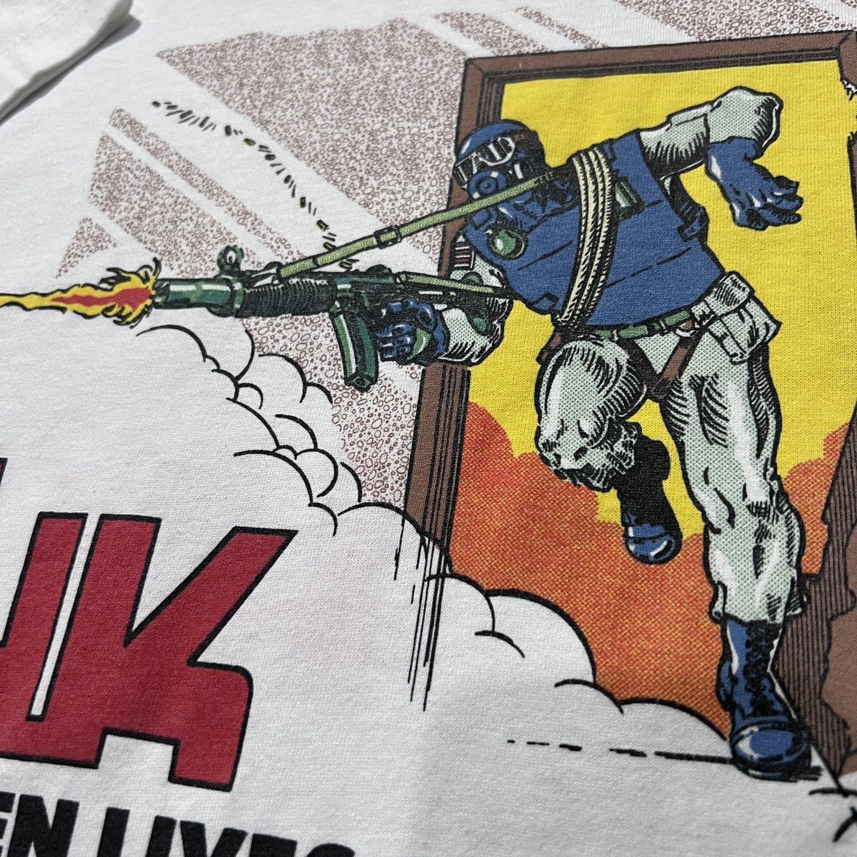 Vintage Vintage 90s HK MP5 SWAT Promo Tee L Gun Size US L / EU 52-54 / 3 - 3 Thumbnail