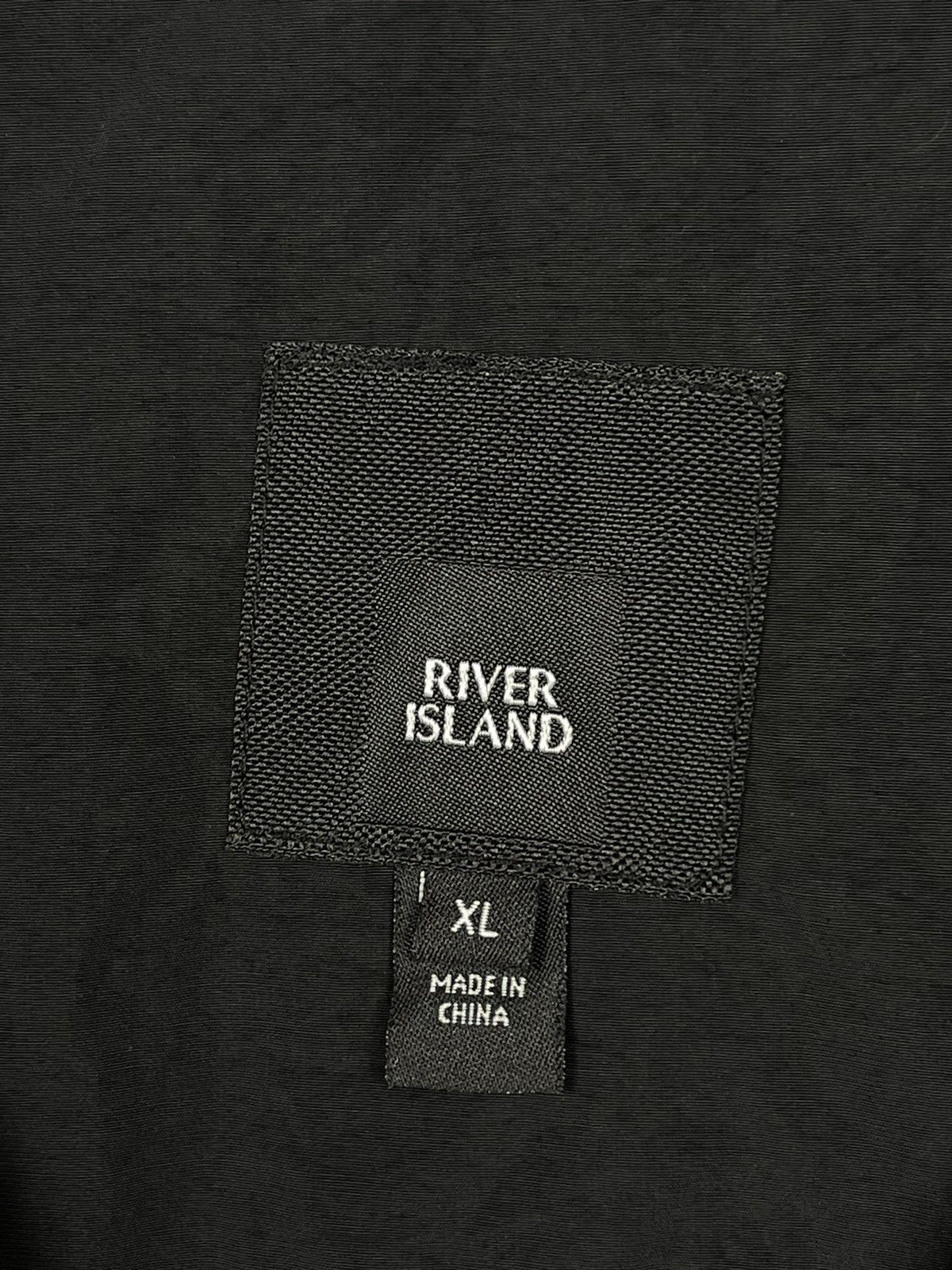 River Island River Island Multipocket Tactical Vest Men’s Size XL Size US XL / EU 56 / 4 - 7 Thumbnail
