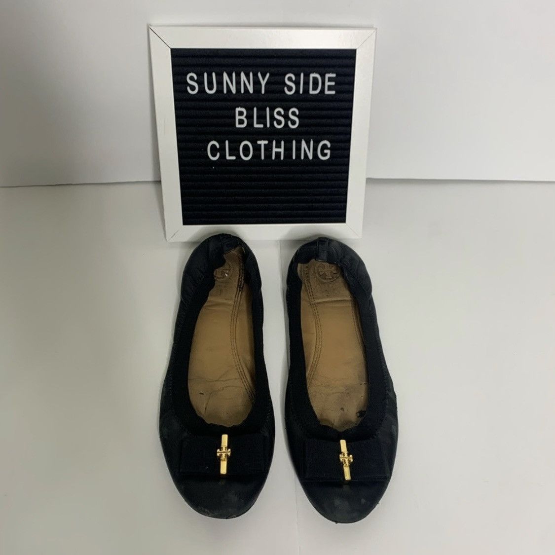 Tory Burch Tory Burch Black Leather Flats Gold Bow Sedgewick TLC Size 9 Size US 9 / IT 39 - 1 Thumbnail