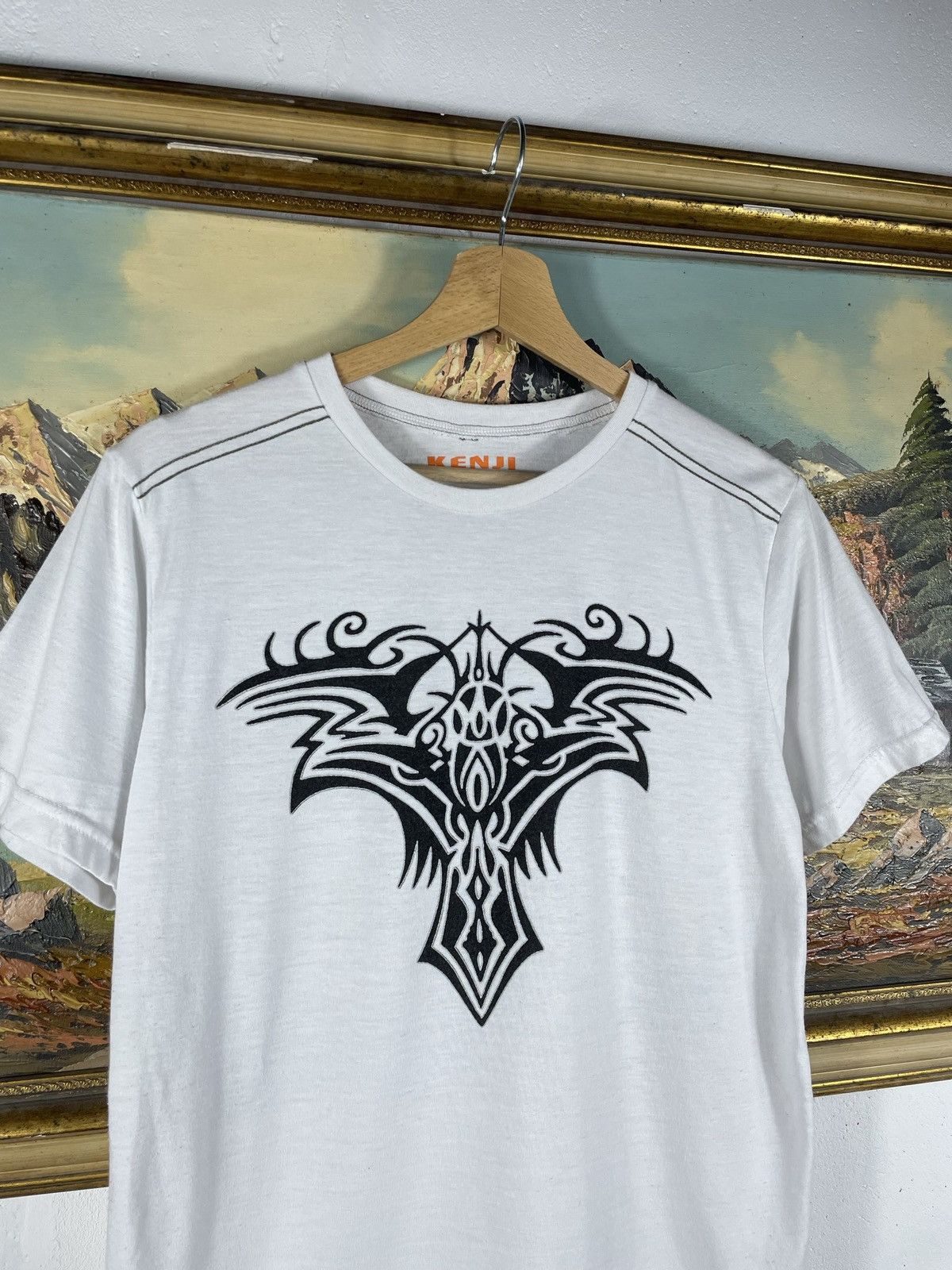 Affliction × Tapout Black vintage retro y2k 00s t-shirt tee tribal center logo Size US S / EU 44-46 / 1 - 5 Thumbnail