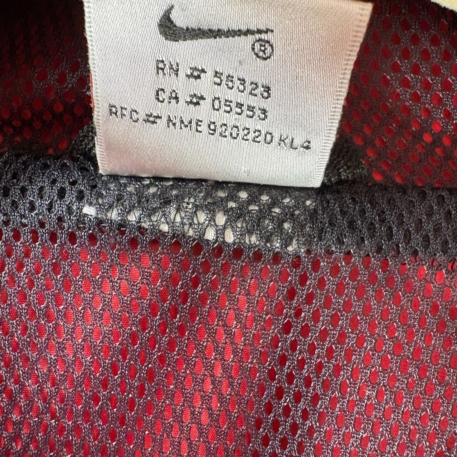 Nike Vintage Nike Red Black Hooded Pullover Windbreaker Jacket Me Size US M / EU 48-50 / 2 - 10 Thumbnail