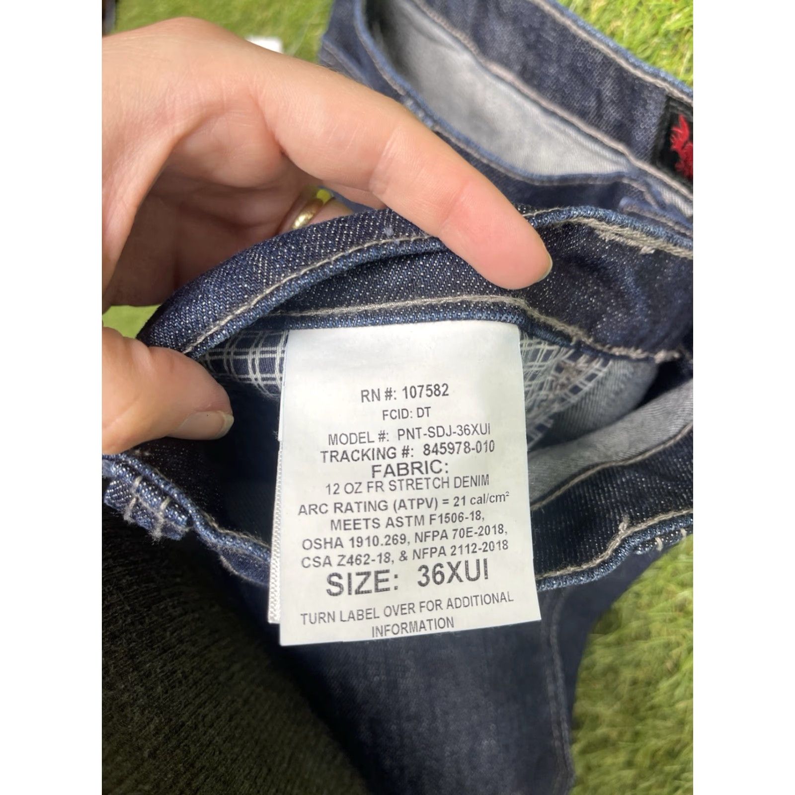 Vintage DRIFIRE Jeans Mens 36 Flame Resistant FR Taproo 5-Pocket Cargo Work Hemmed Blue Denim Short Description: Hemmable, Relaxed Fit, Straight Cut Size US 36 / EU 52 - 6 Thumbnail