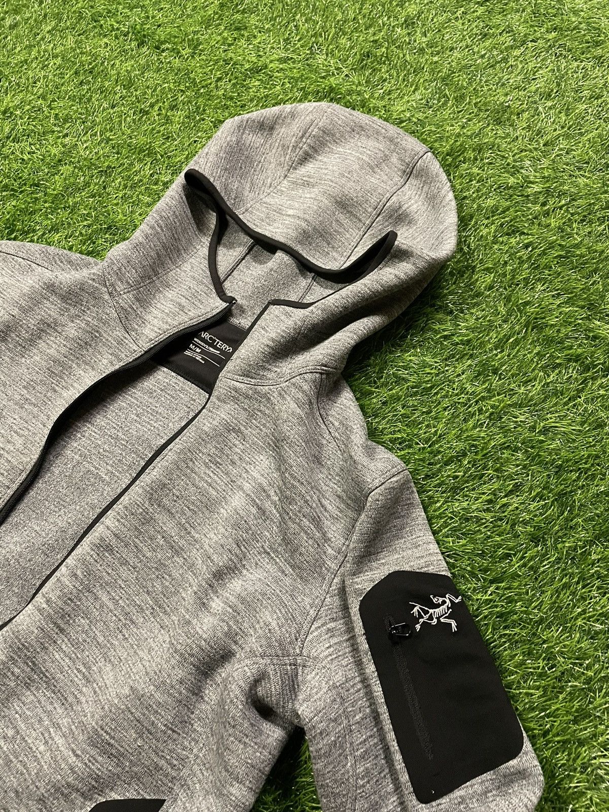 Arc'teryx Arc’teryx Zip Up Jacket Hoodie Athletic Size Women’s medium Size M / US 6-8 / IT 42-44 - 2 Thumbnail